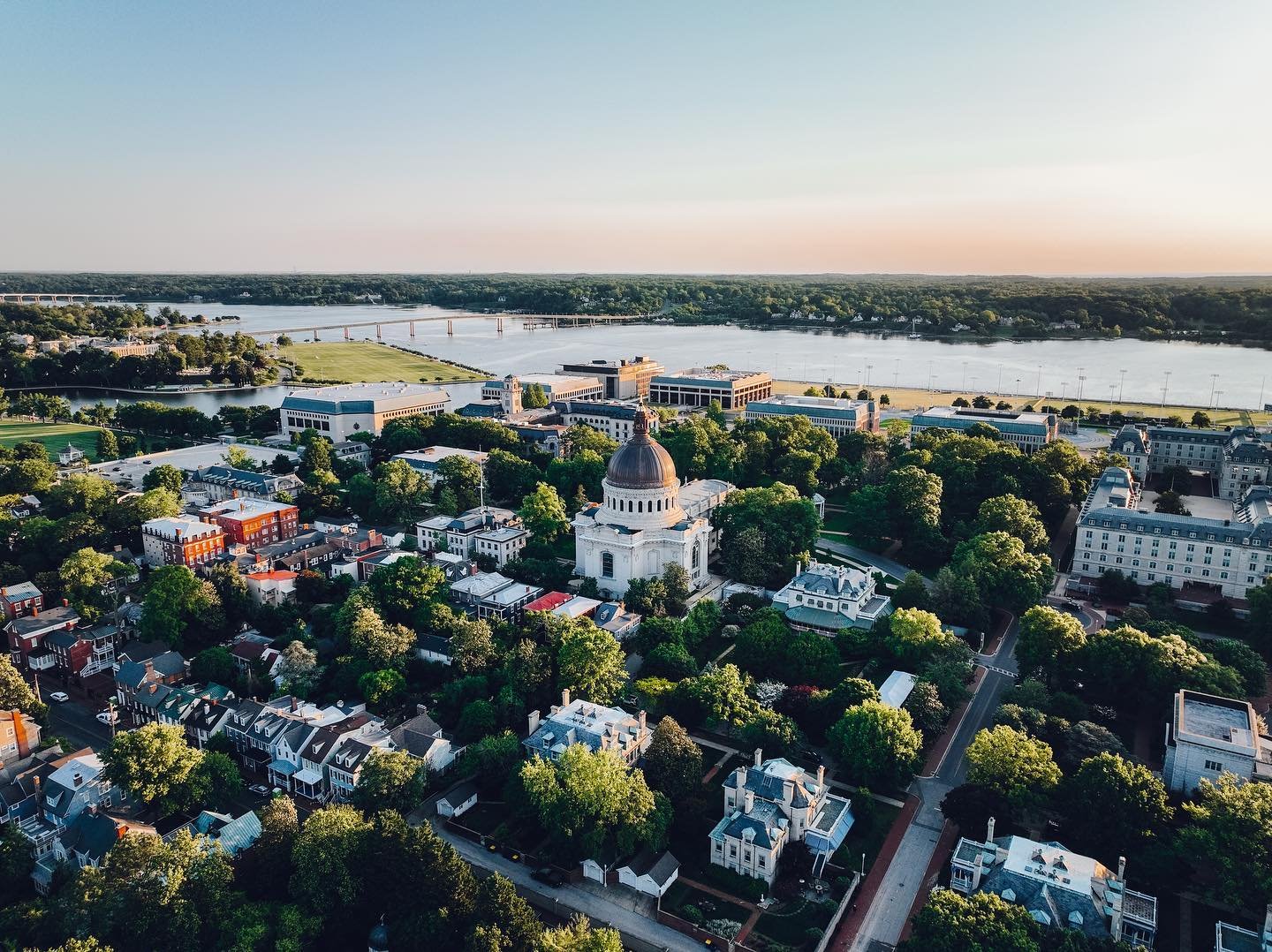 The Blue Angels are in Annapolis | The best day of the year is here! 💙👼🏼✈️ A few hours and there will be about 1,000 boats on these waters. Who has already snagged a spot?? 

📍 Annapolis, MD
📸 @blondieaviation