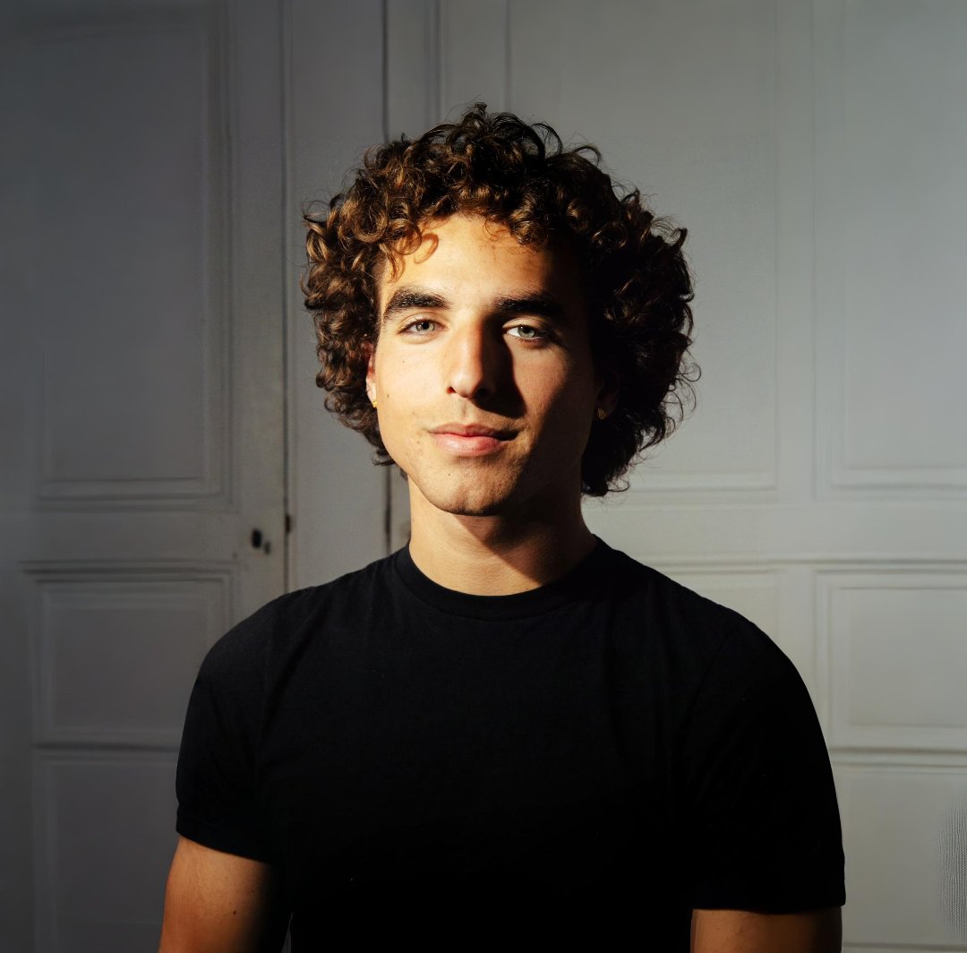 WhatsApp Image 2025-05-22 at 10.42.01.jpg