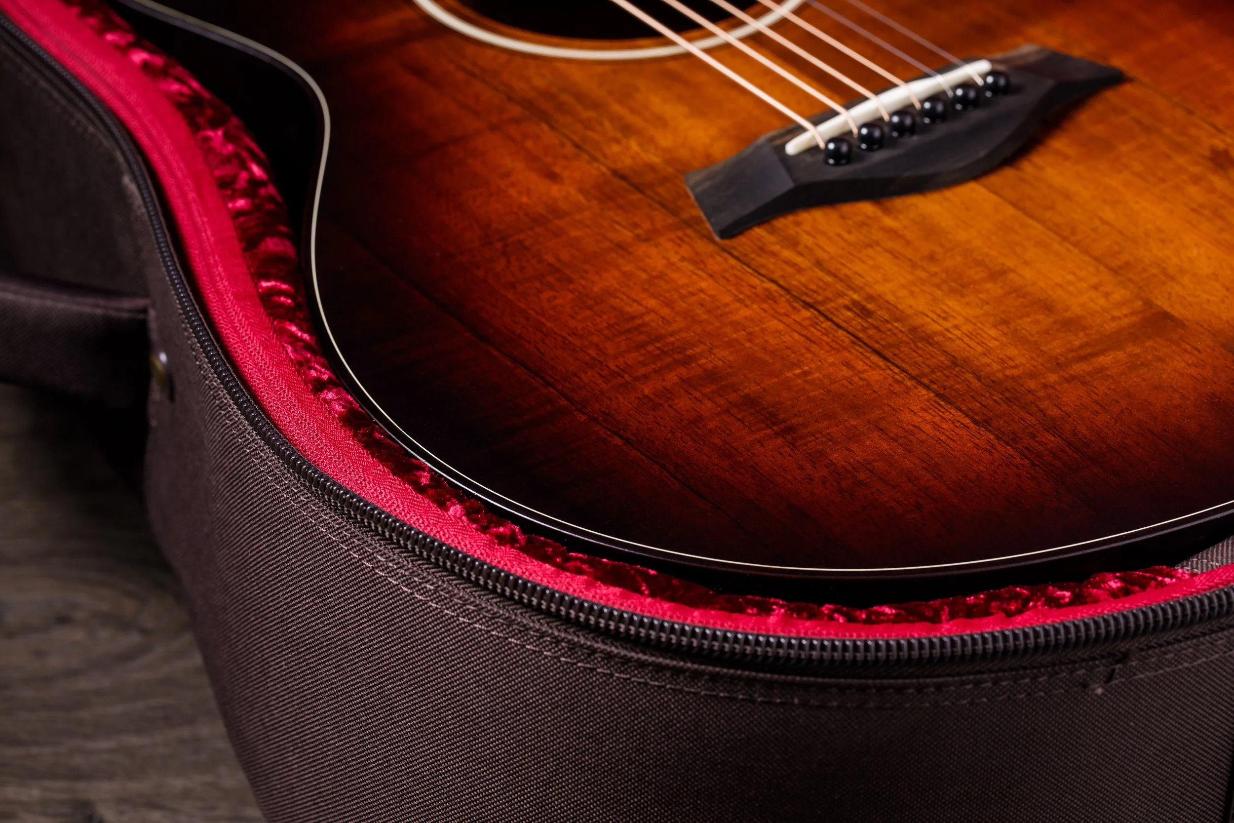 Taylor-GS Mini-e Koa Plus-00887766105428-Gallery-14-2021.jpg