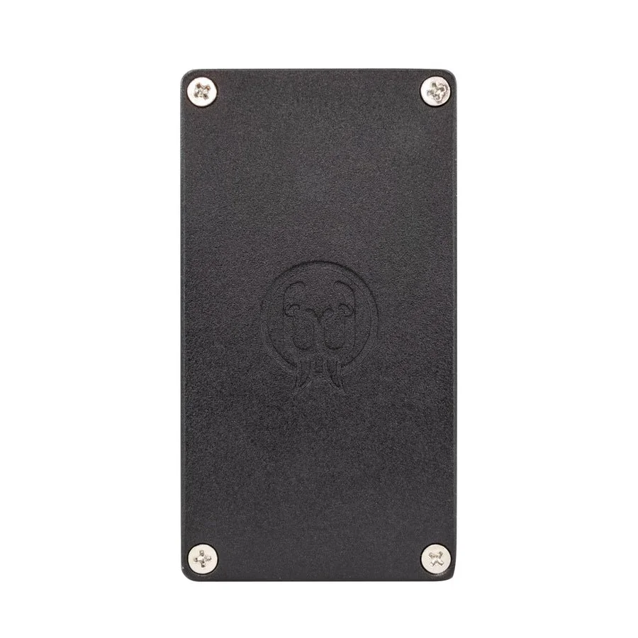 Fundamental_ambient-backplate_900x.jpg