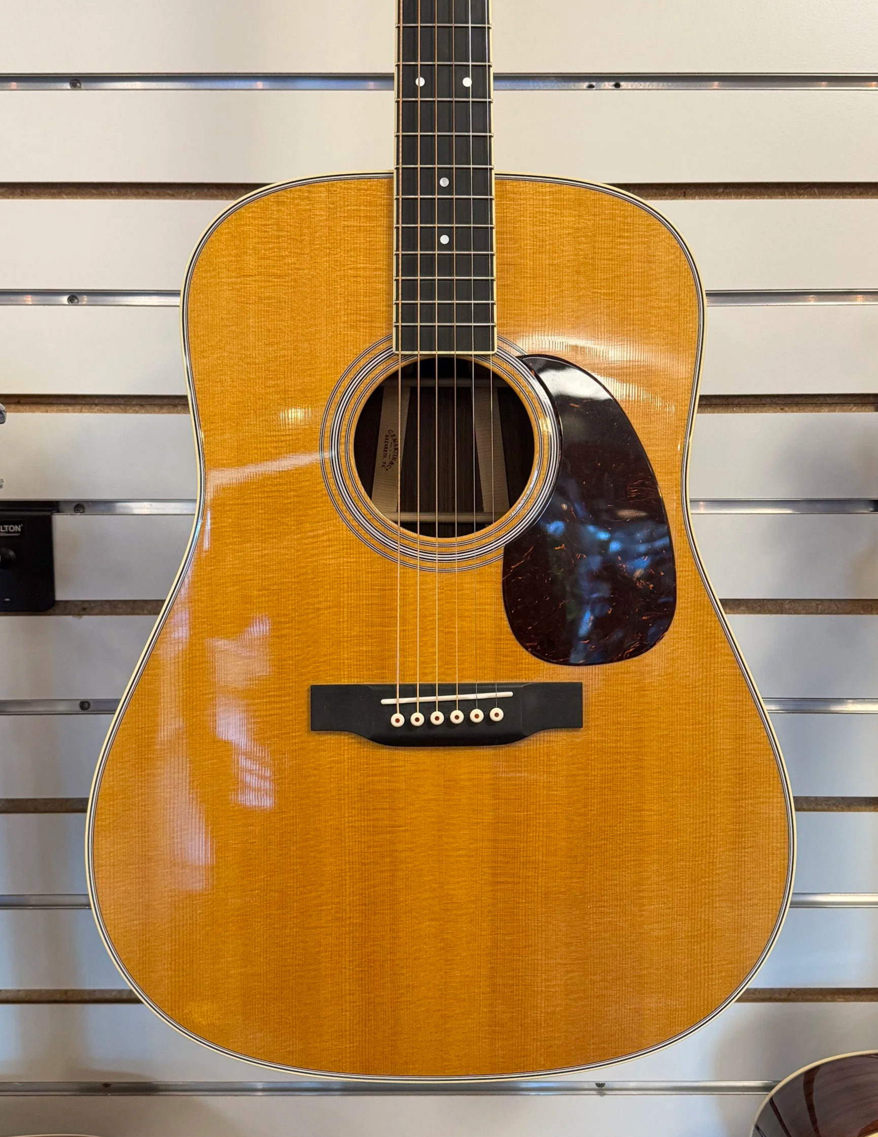 Martin D-35 (2020)  w/ Branded Hard Case