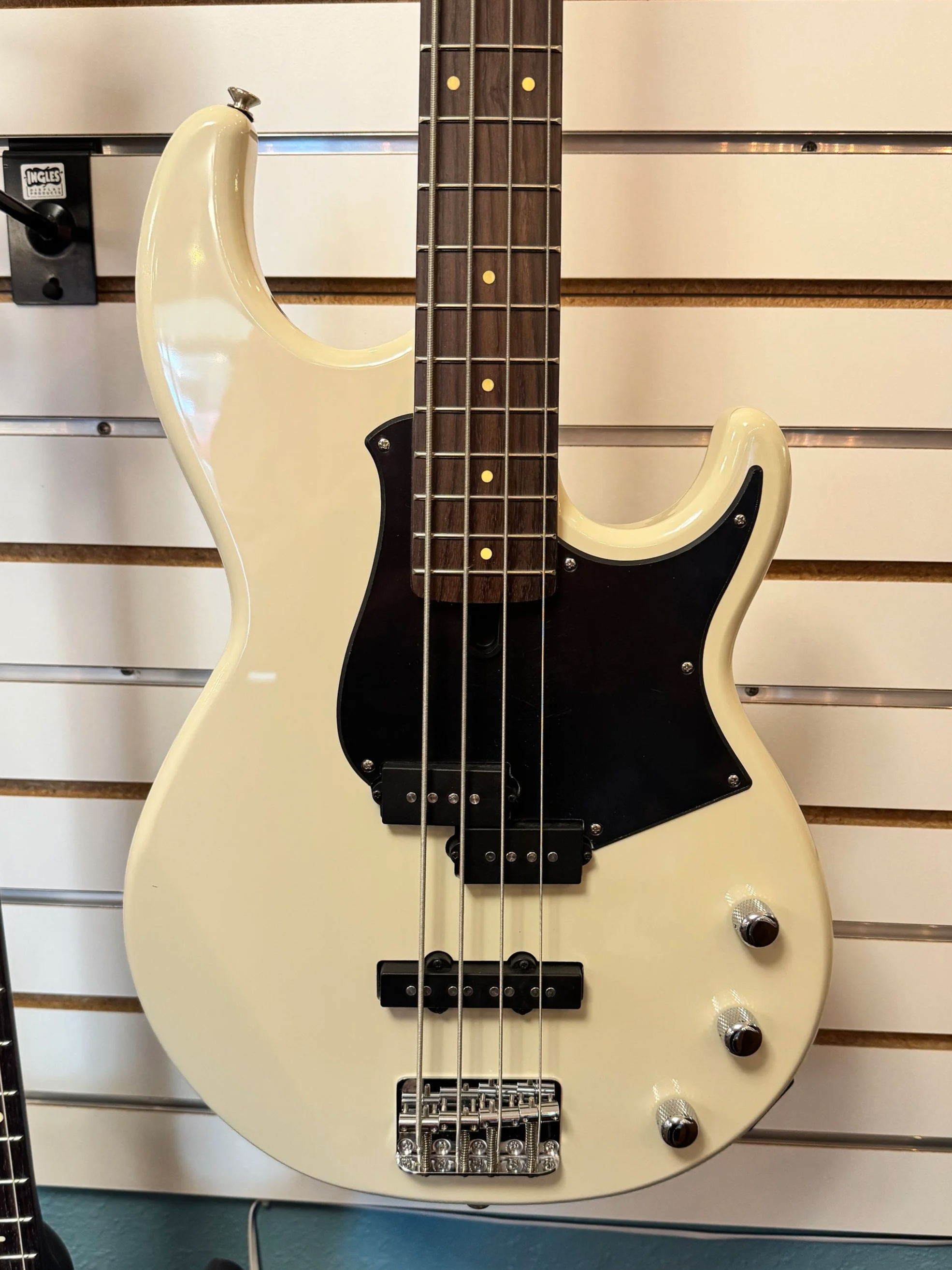 Yamaha Bass BB234 Vintage White