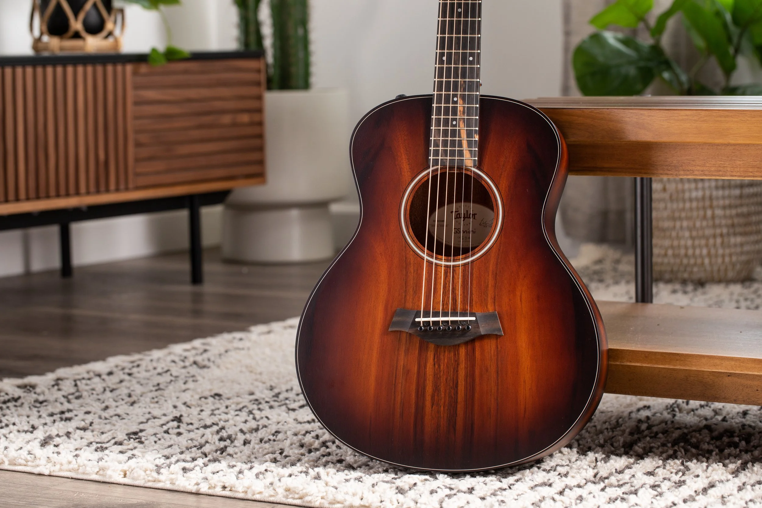 Taylor-GS Mini-e Koa Plus-00887766105428-Gallery-17-2021.jpg