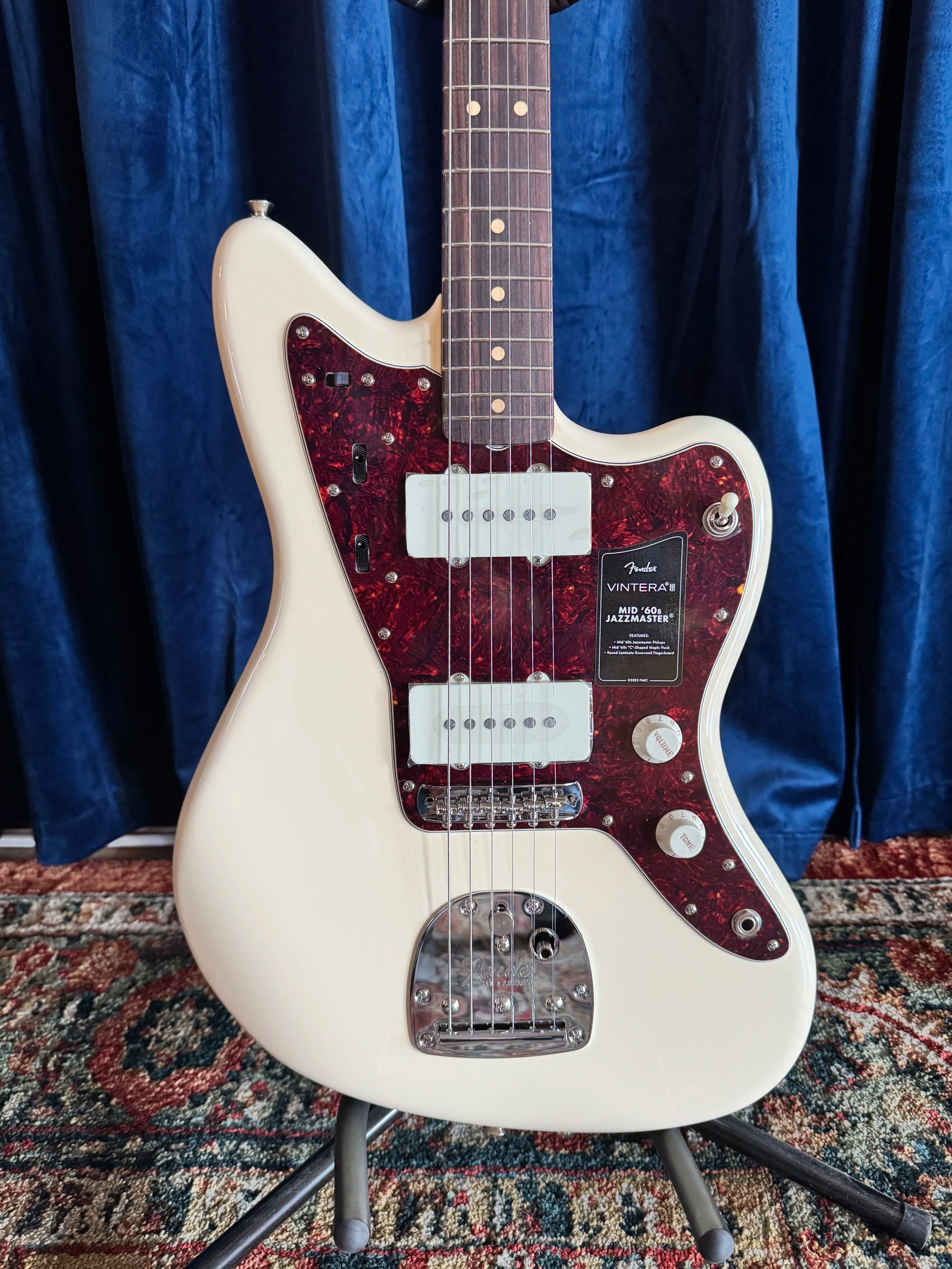 Fender  VINTERA® III MID '60S JAZZMASTER®, Olympic White