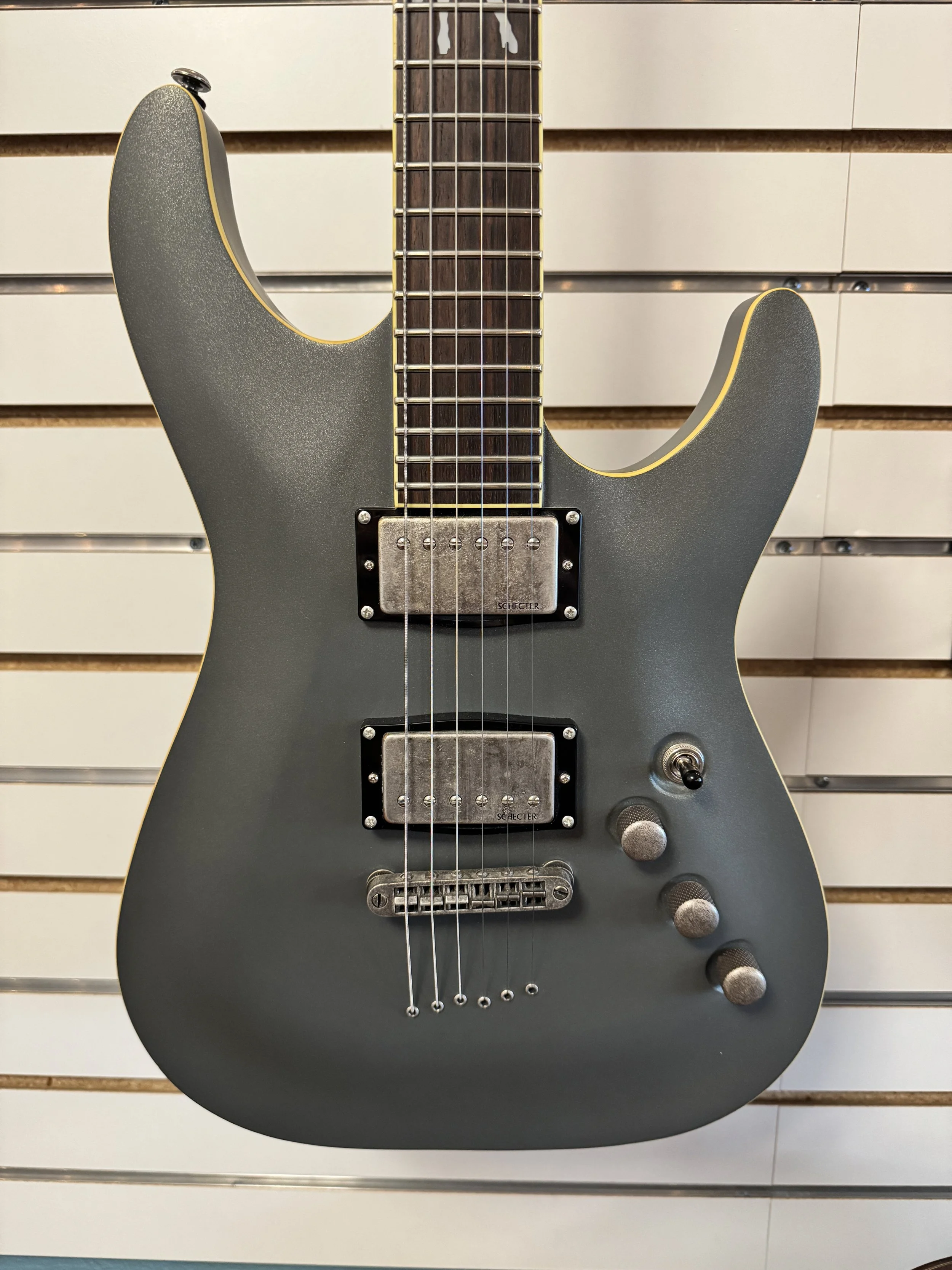 ギター squier FSR classicvibe60s jaguar Limited Edition Classic Vibe '60s Jaguar® – Fender