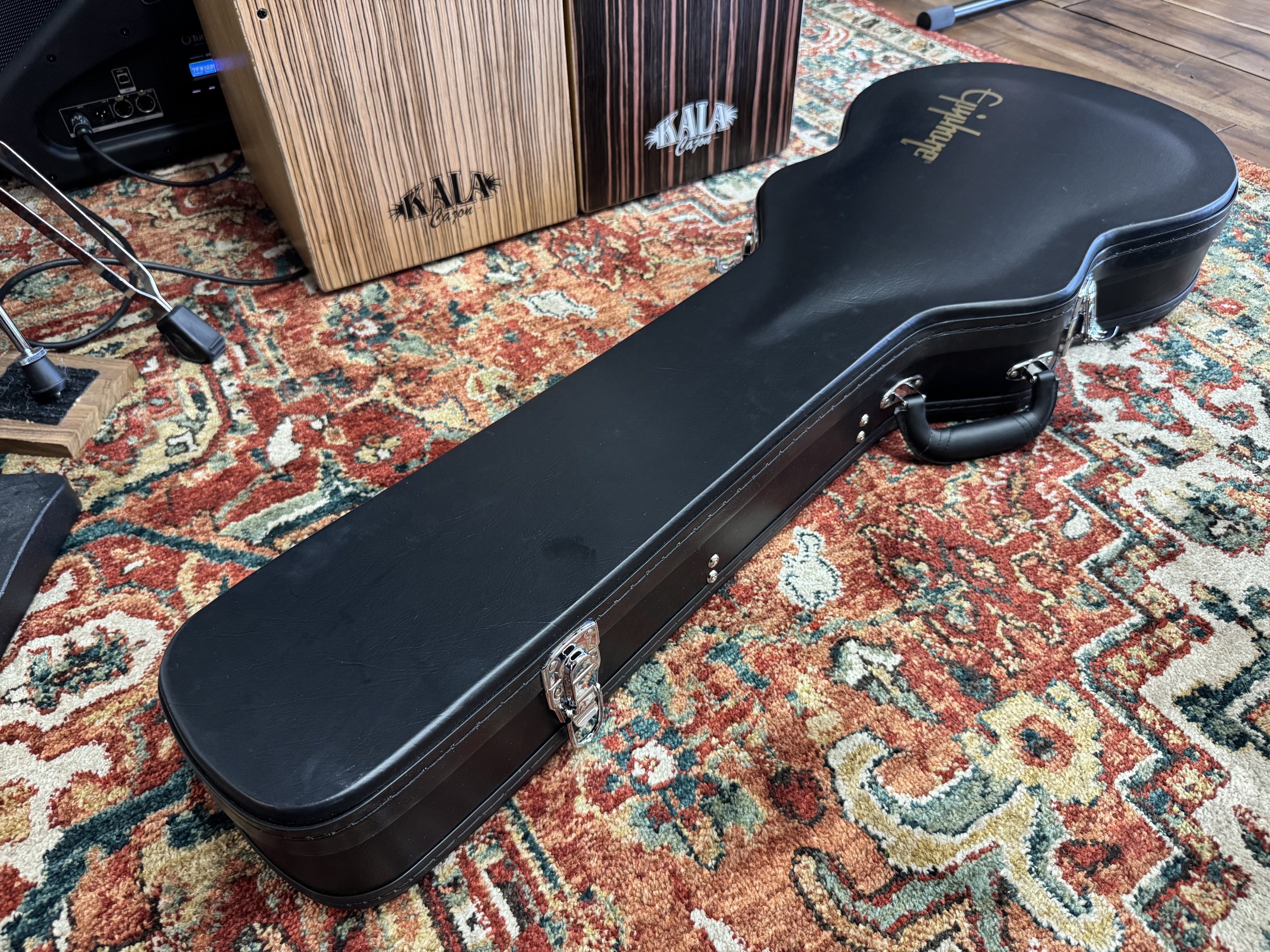 Epiphone Explorer - Inspired By Gibson - Electric Guitar Epiphone Explorer - Inspired By Gibson - Electric Guitar