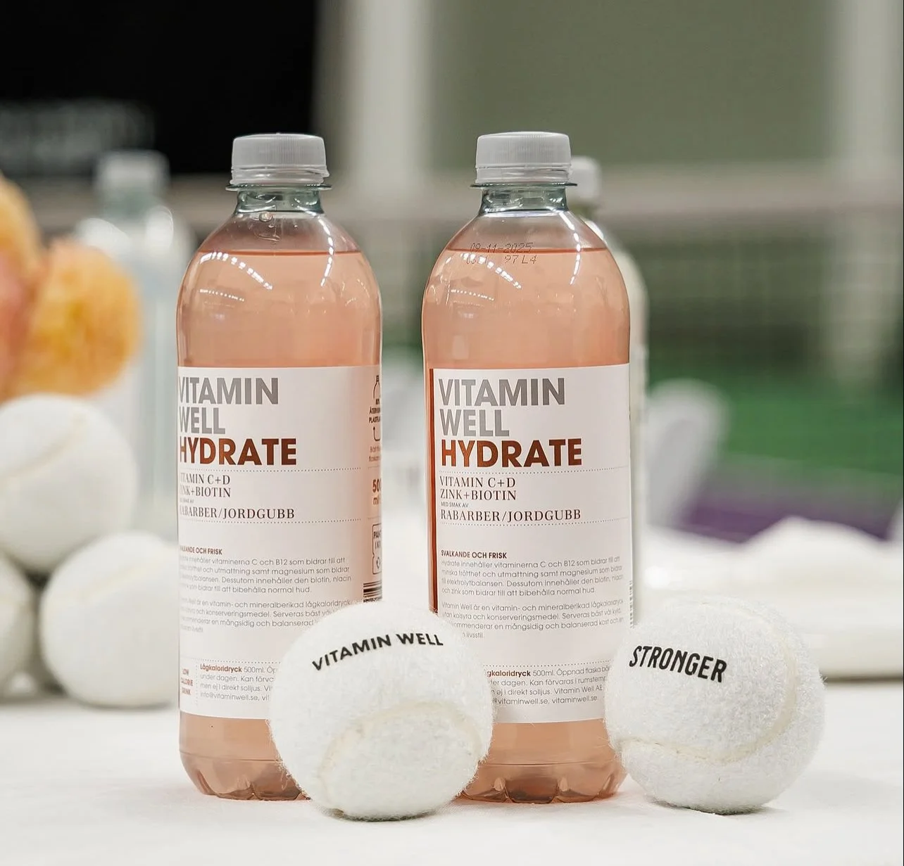 Book a tennis event for your partners / clients / employees