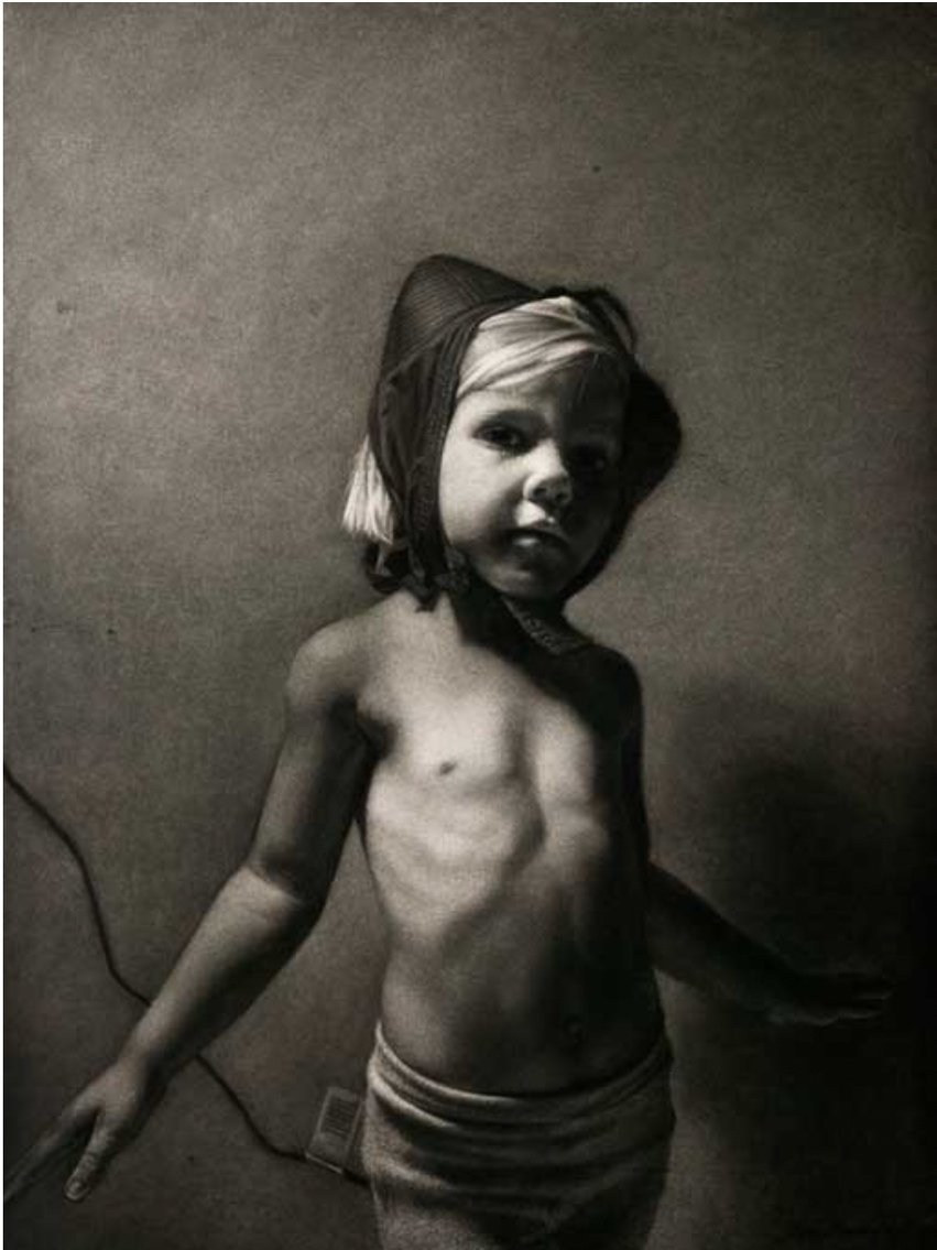 ANNIE MURPHY-ROBINSON: " Casey Nanas Bra"
