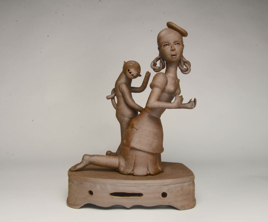 Gerit Grimm, Litte Red Riding Hood, 2021, ceramic, 15 x 11 x 8 in