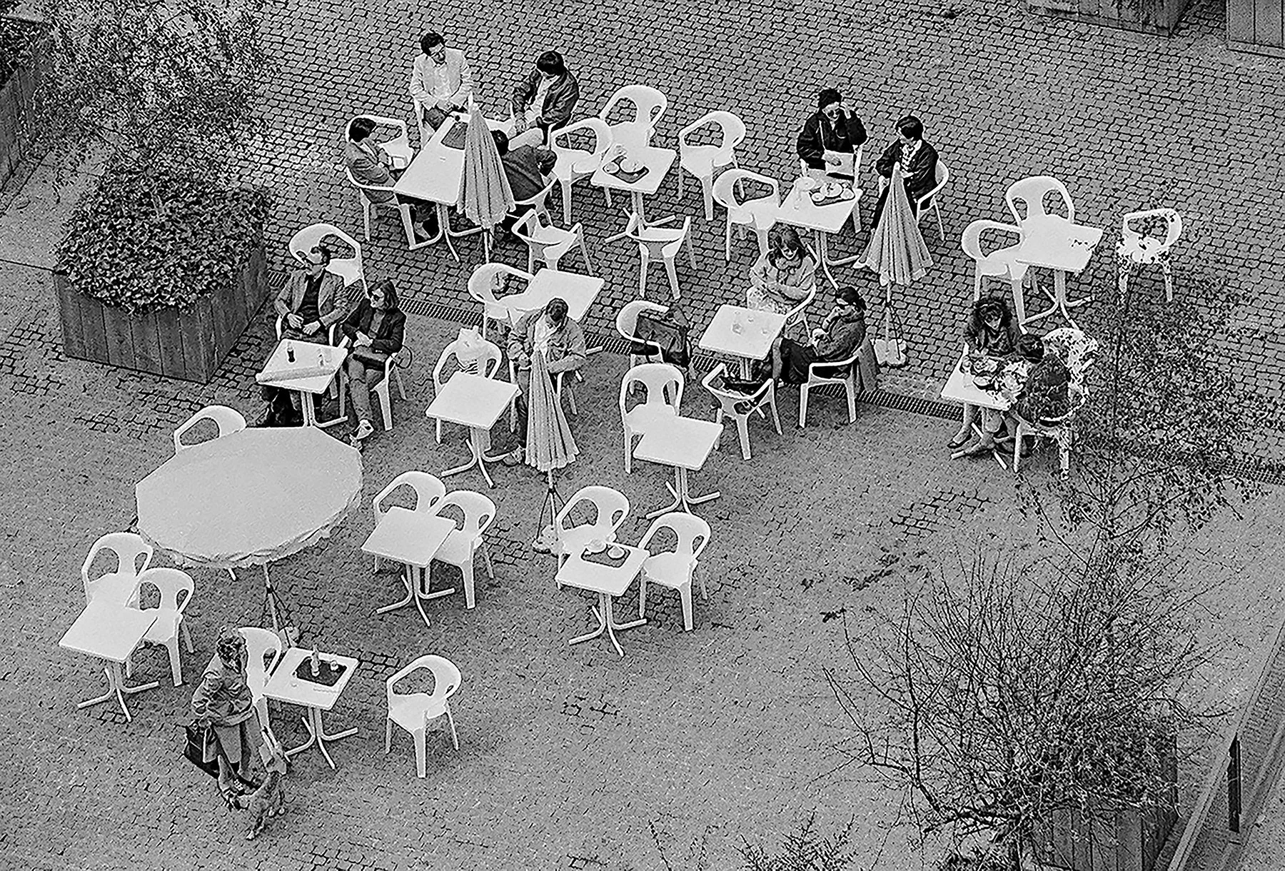 George Tchobanoglous, Cafe Life Before Cell Phones, inkjet print, 12 x 18