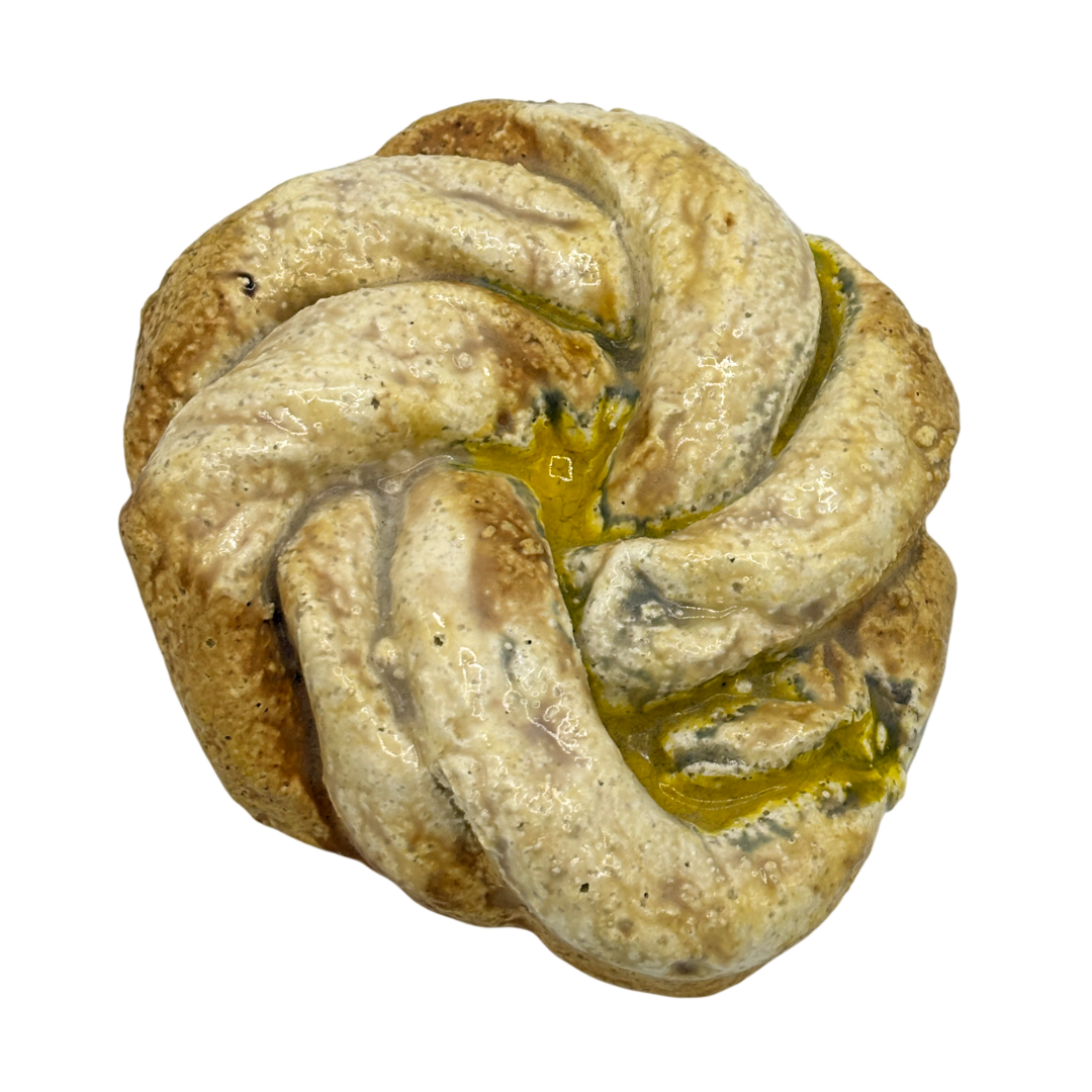 David Gilhooly, Untitled (Bun), 1974, Ceramic and glazes, 1.5 x 6 x 5.5 in