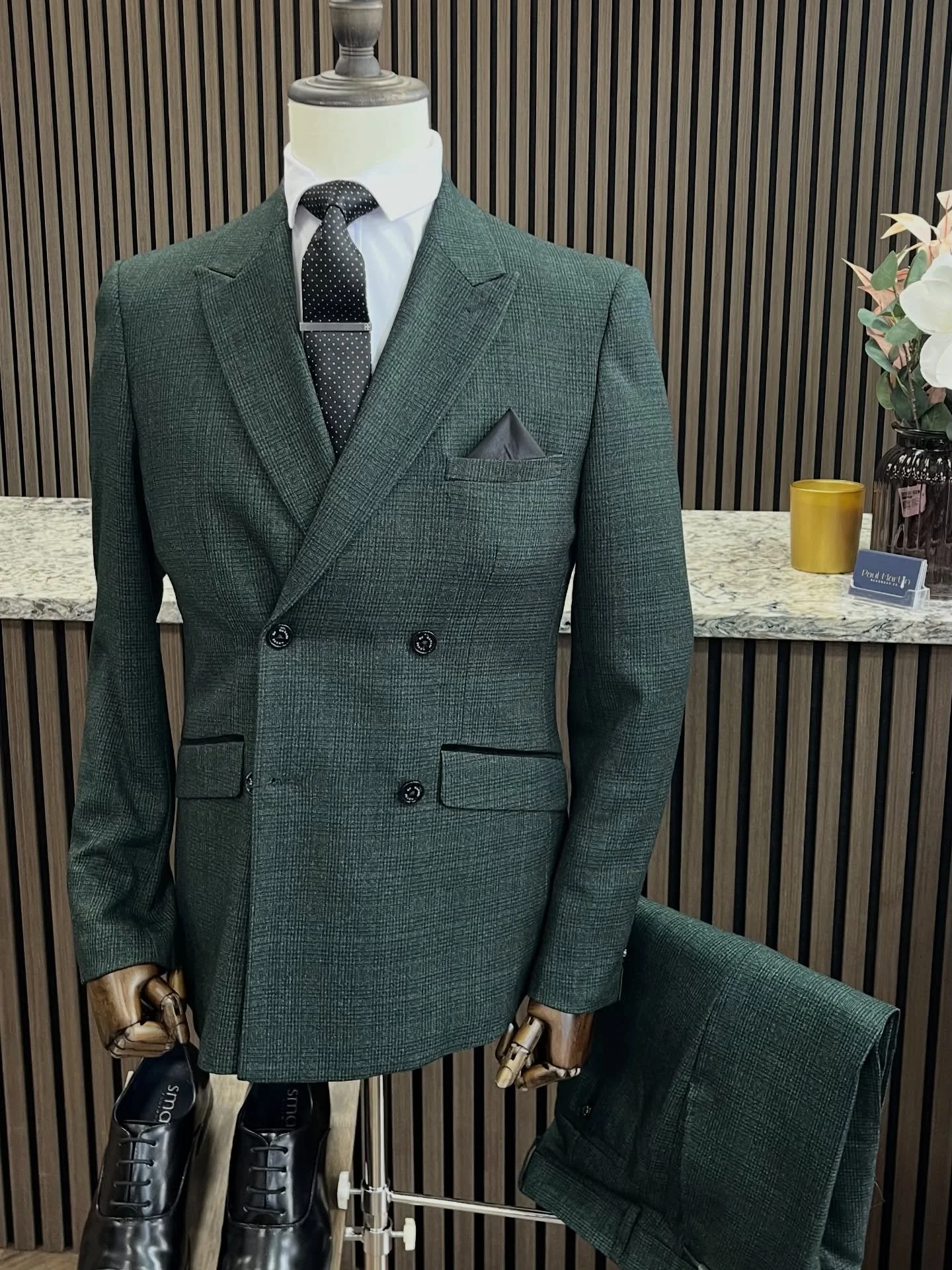 Turning heads in this textured green double breasted suit. A bold choice that still keeps things sharp and sophisticated. Perfect for weddings, race days or when you want to stand out for the right reasons. 🍀

Available now at Paul Martin Menswear

