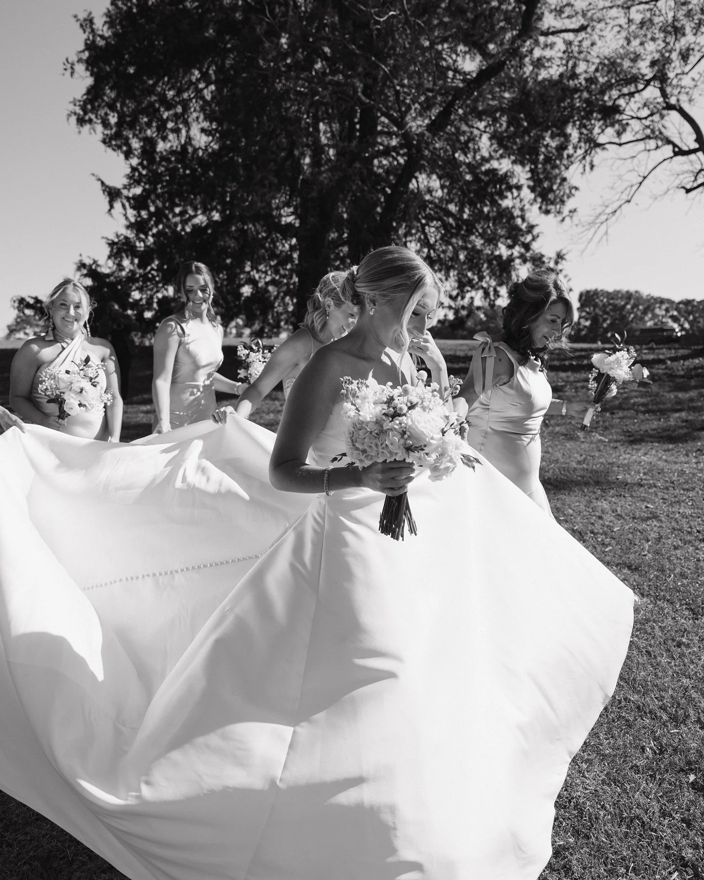 THE STANLEYS!!! 💍🤍

a day full of joy, laughter, and lots and lots of dancing!! 

shooting for the best! @k.j.bstudios