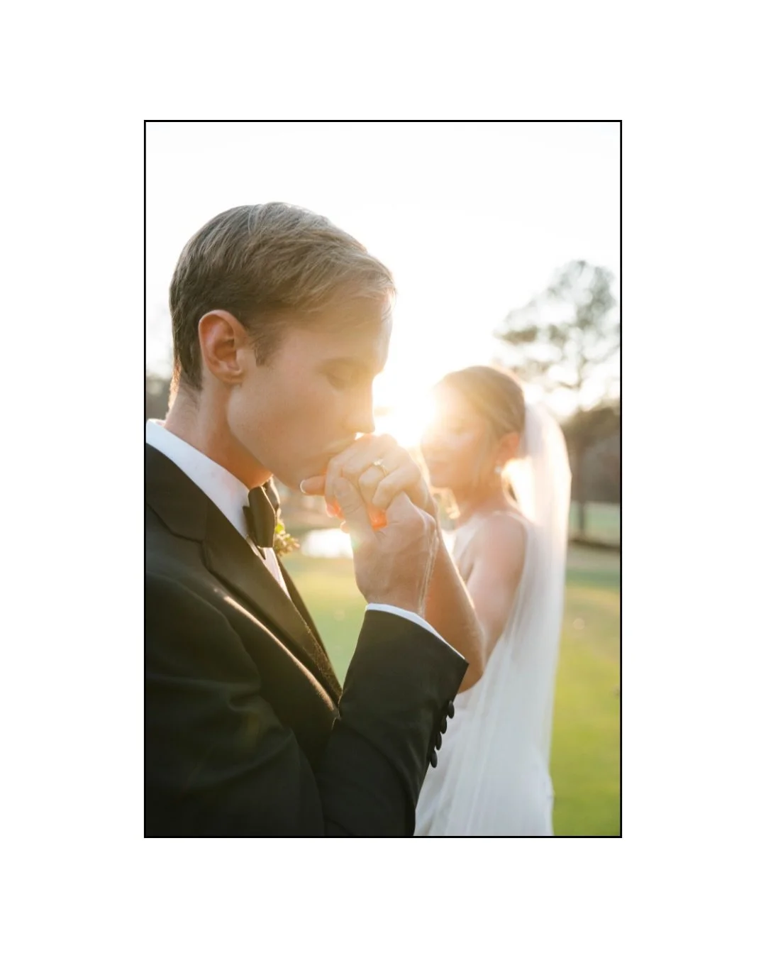 the in-between, intentional moments.

the big hugs, love you can feel, time to just be together, celebrate, soaking it all in moments. anne + tripp&rsquo;s day was full of them. 

photographer: @lindseyelizabethcreative 
mua: @makeupbylaurapeagler 
d