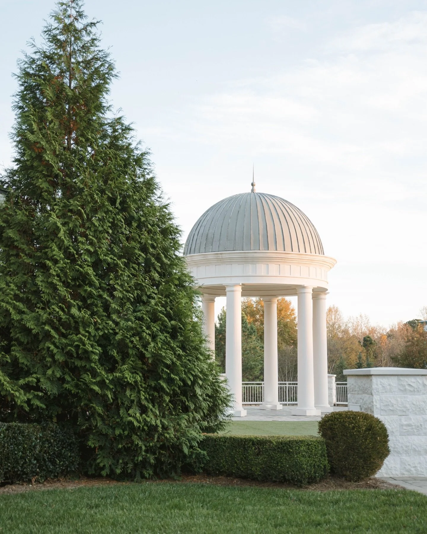 a beautiful november day in gainesville, ga 💌

the second kendrick and I pulled up we fell in loveee with this venue. italian style in ga??? sign me up!! 

shot for @k.j.bstudios!
