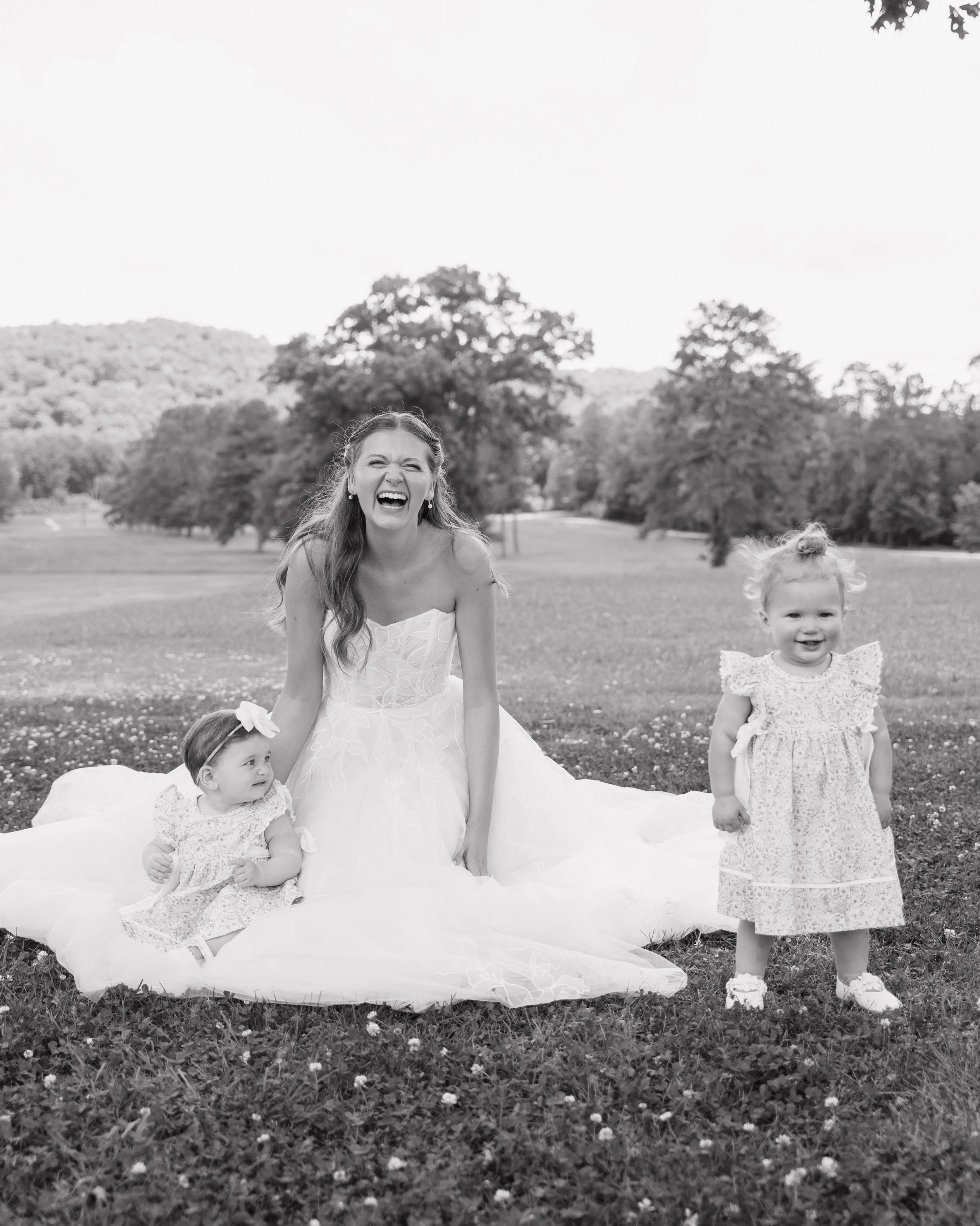 josiah and alyssa, kind and loving and devoted to the Lord.

a day that was a reflection of just that. handmade details, sun on a what was supposed to be rainy day, dancing together before guests arrived, and so much love and joy surrounding them.

w