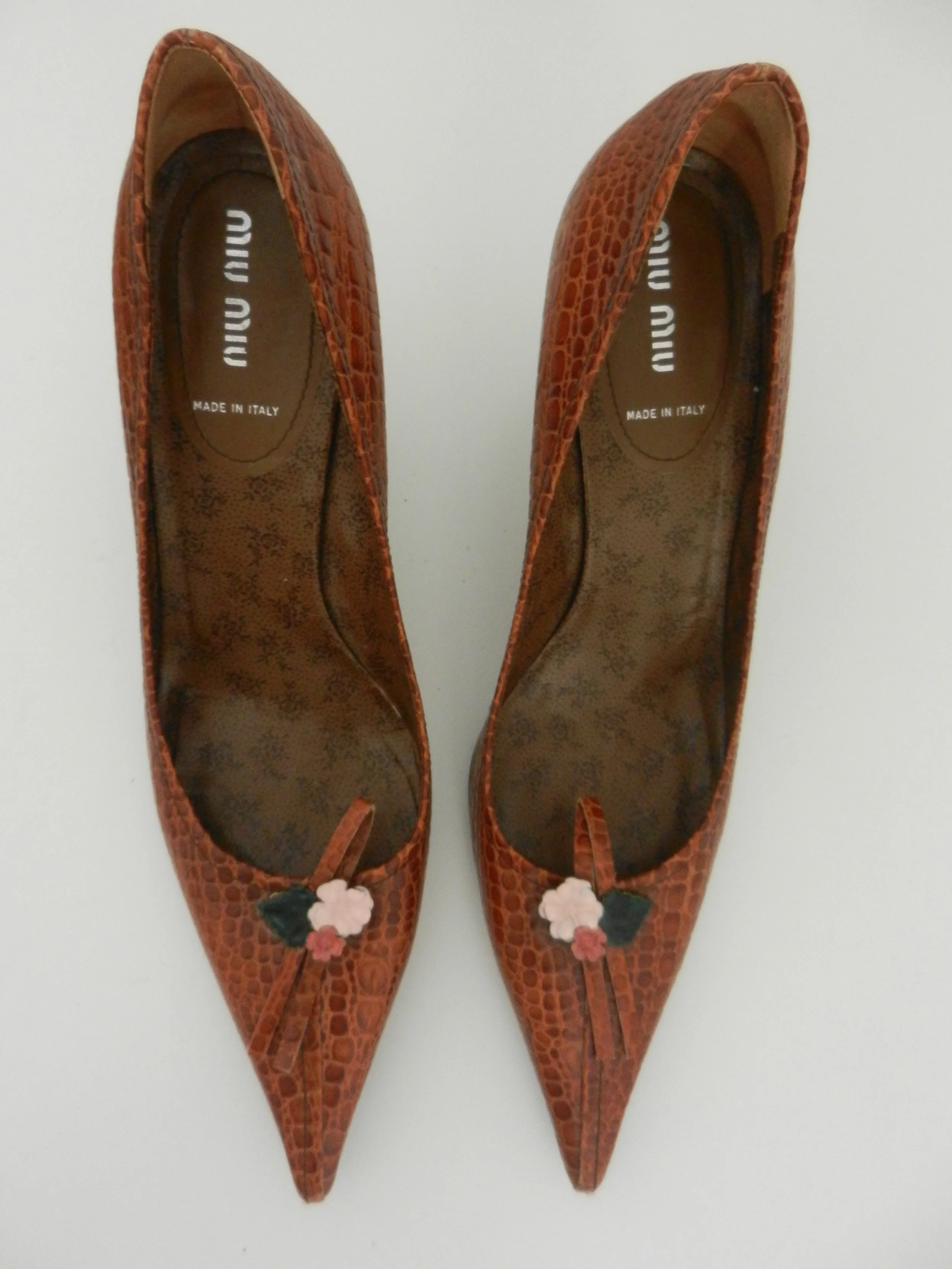 Miu Miu Croc Embossed Tan Floral Kitten Heels Size 40
