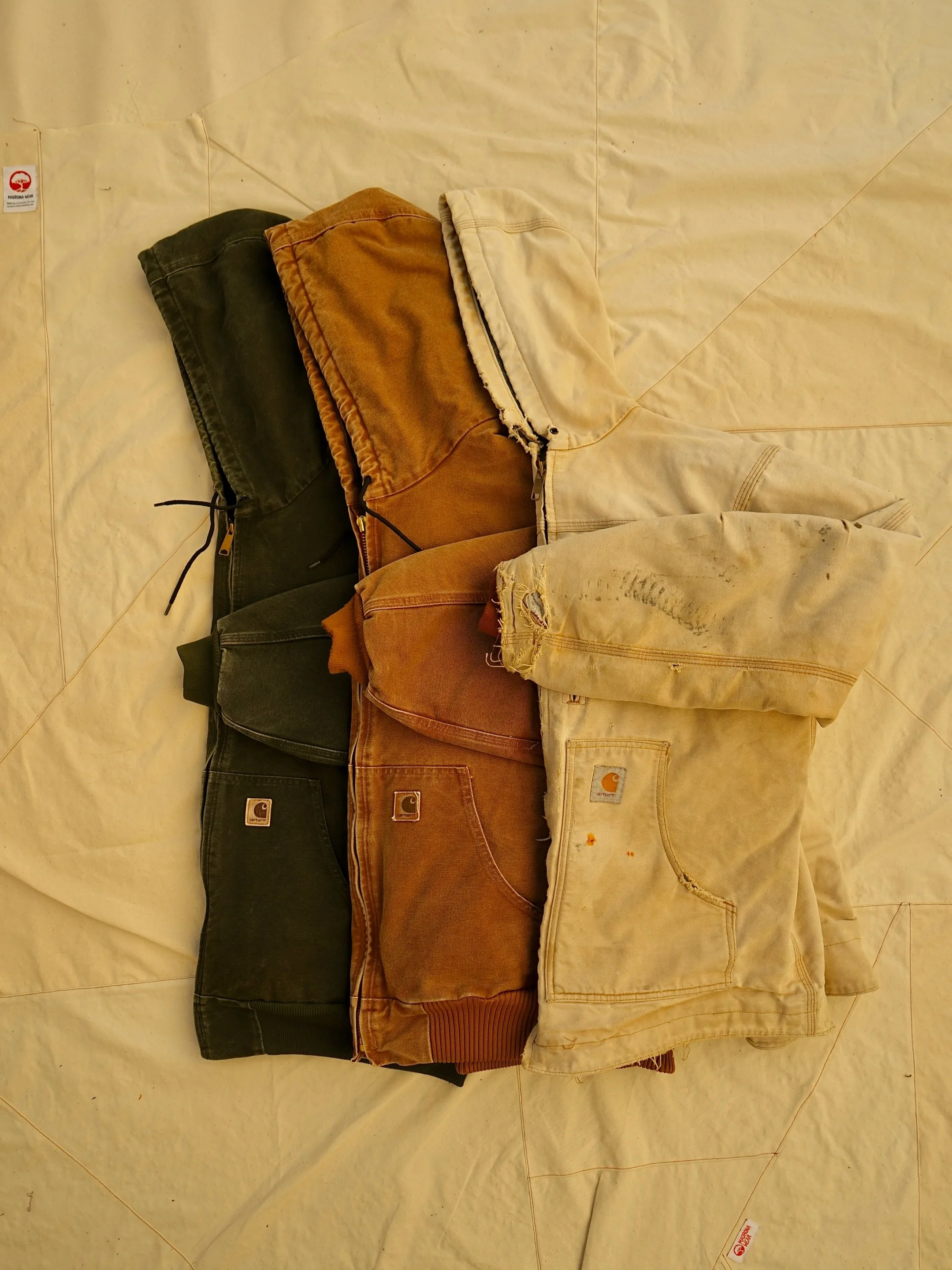 Madrona fits 9.29.26🔥 These items aren&rsquo;t for sale&hellip; yet.

Outfit 1:
- Green, Brown, &amp; Tan Carhartt jackets $NFS

Outfit 2:
- Wranglers denim jacket $NFS
- Vintage horse graphic tee $NFS
- Vintage trousers $NFS

Outfit 3:
- Baby Patag