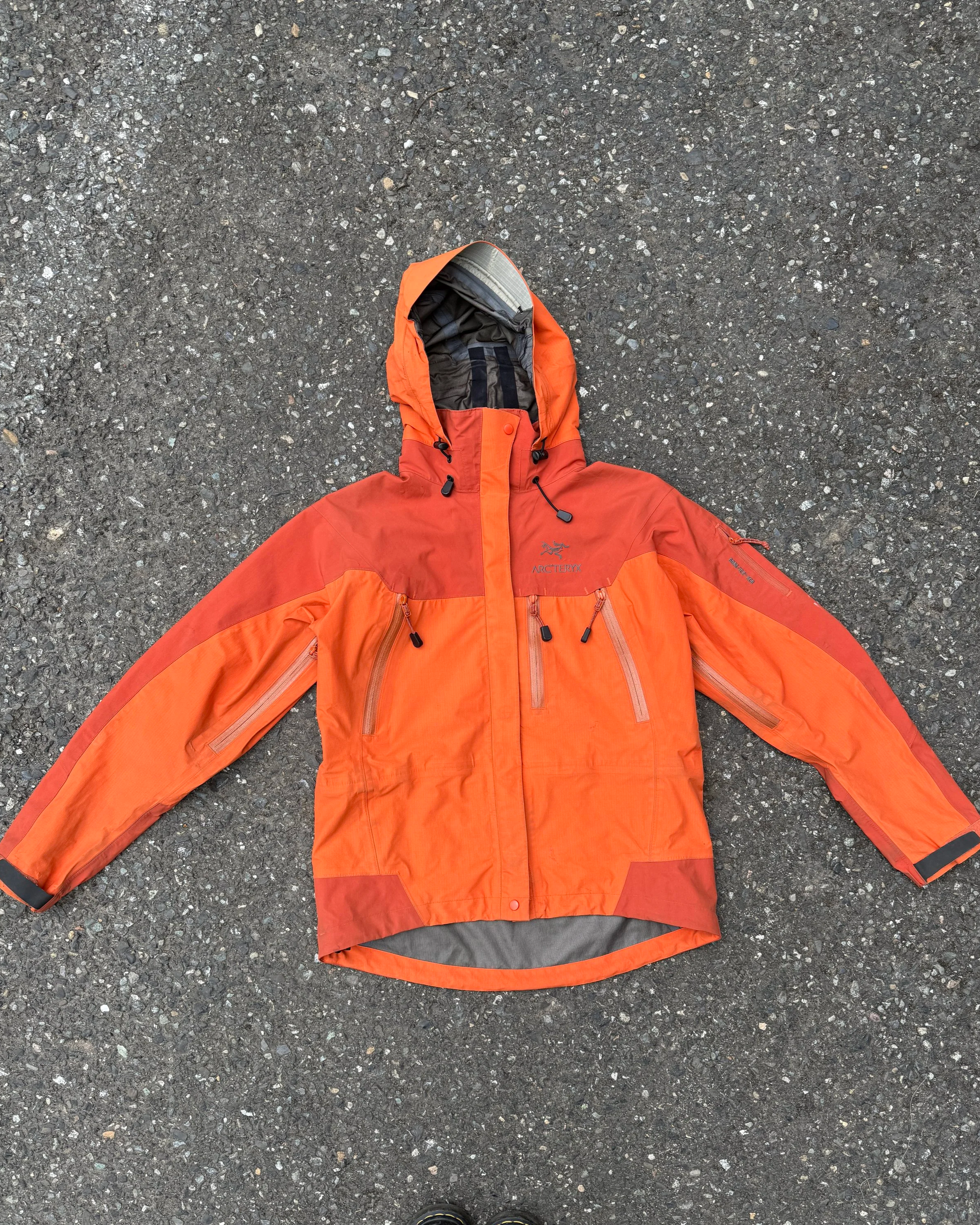 Arc’teryx Gore-tex Theta AR Tobasco Jacket Size Small