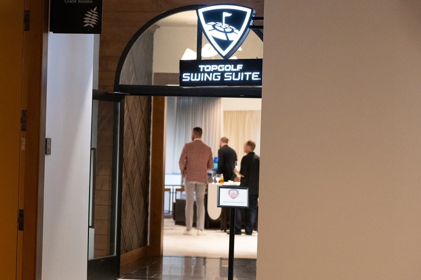 Precision on the Road&hellip; and in the Bay 🎯🏌️&zwj;♂️
 Before swapping steering wheels for roulette wheels, FOG RALLY 2024 attendees teed off at the @topgolf Swing Suites inside the @ritzcarltonlaketahoe.

This immersive pre-dinner experience off