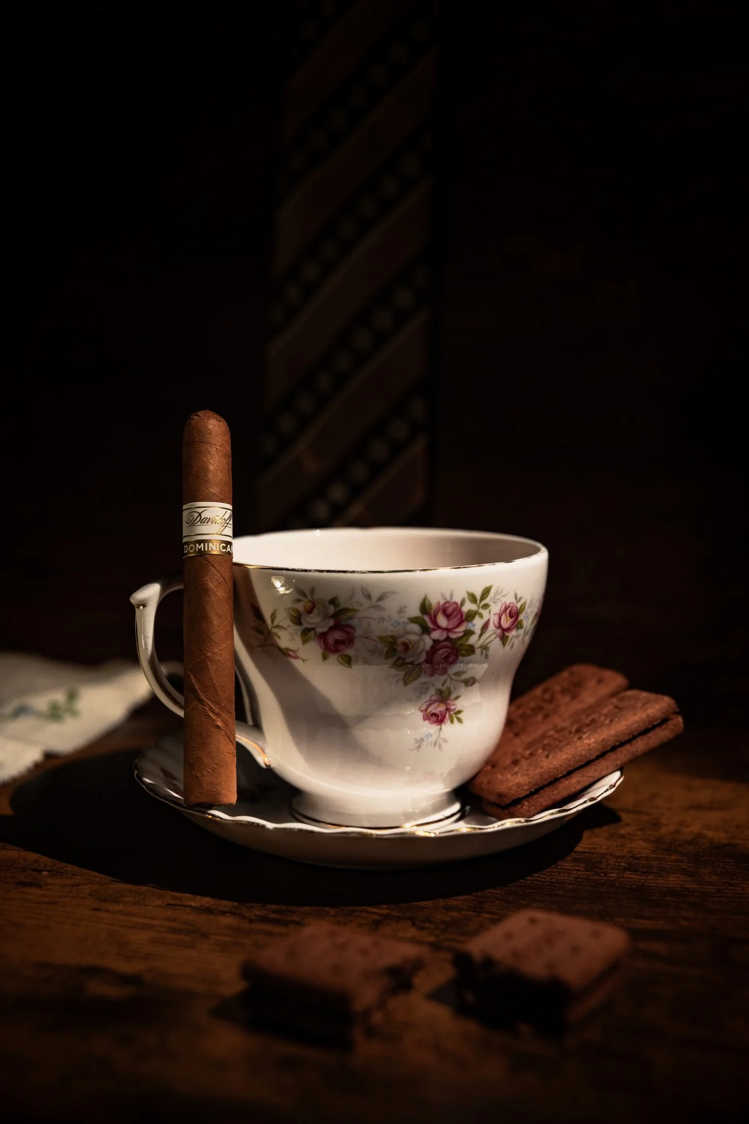 cigar-photography-tea-low-light.jpg