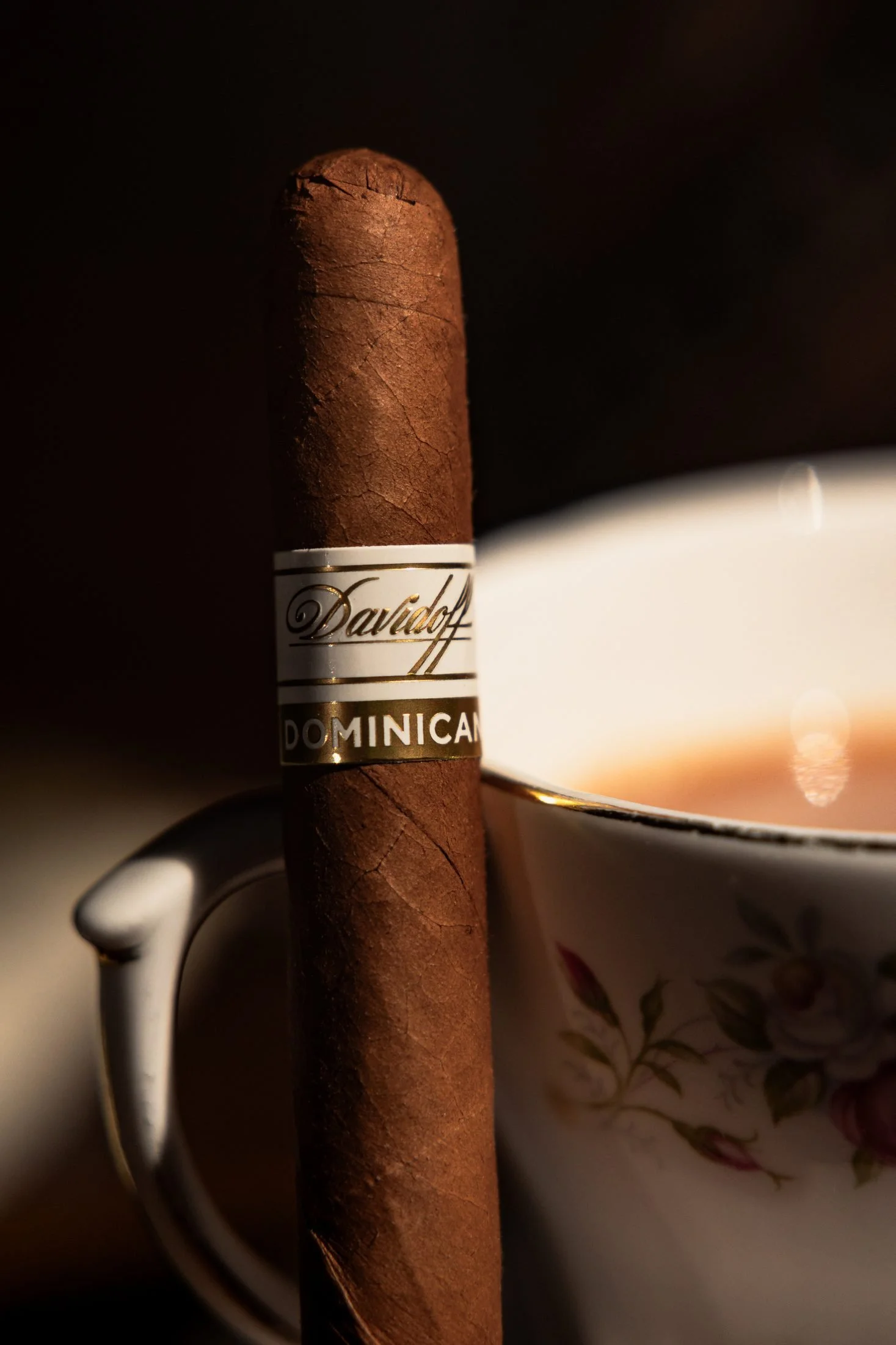 cigar-photography-teacup-close-up.jpg