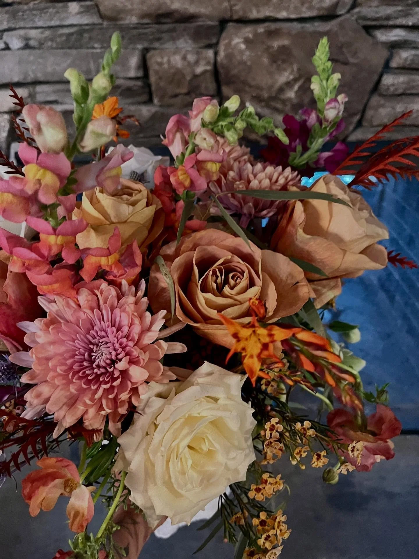 Absolutely blown away by the magic of the floral from our Tuesday wedding yesterday (yes, you can get married on a week day 😉) our bride a vision and boy did Meadows Edge @mountaintopresort deliver !! Bravo Team - even my silly iPhone captured all t