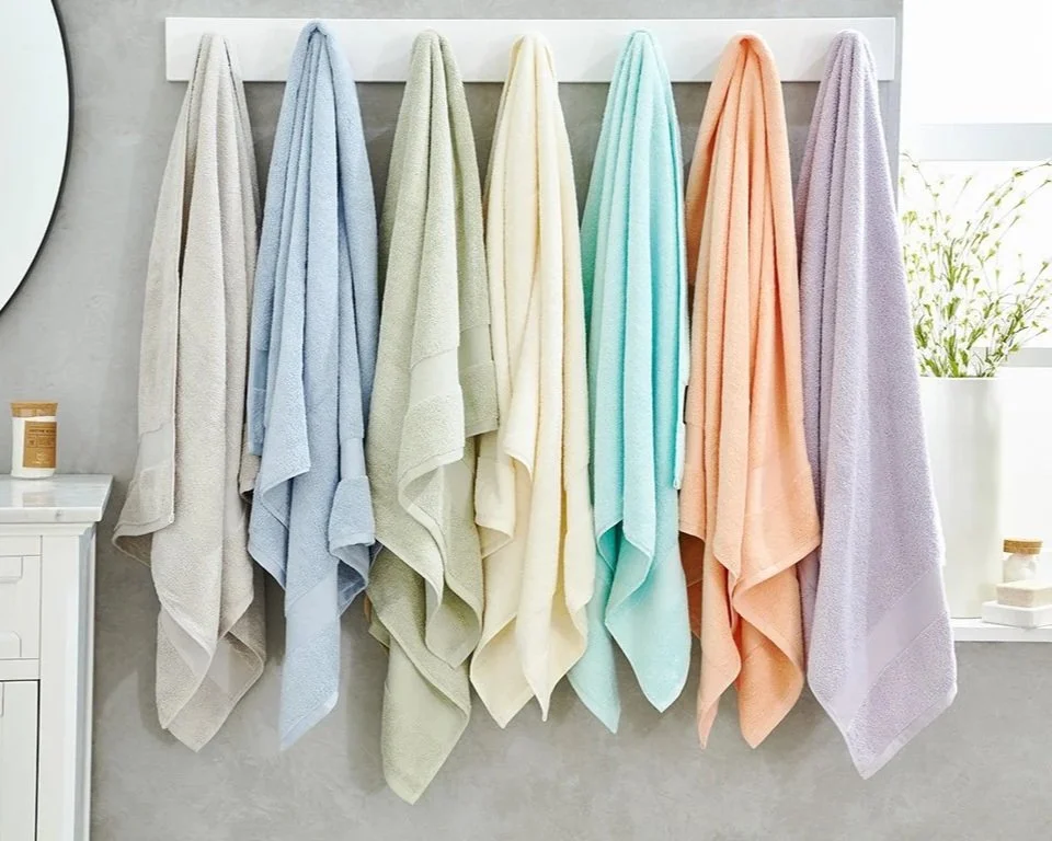 laurenbennettstyling_softhome_hangingtowels.jpg