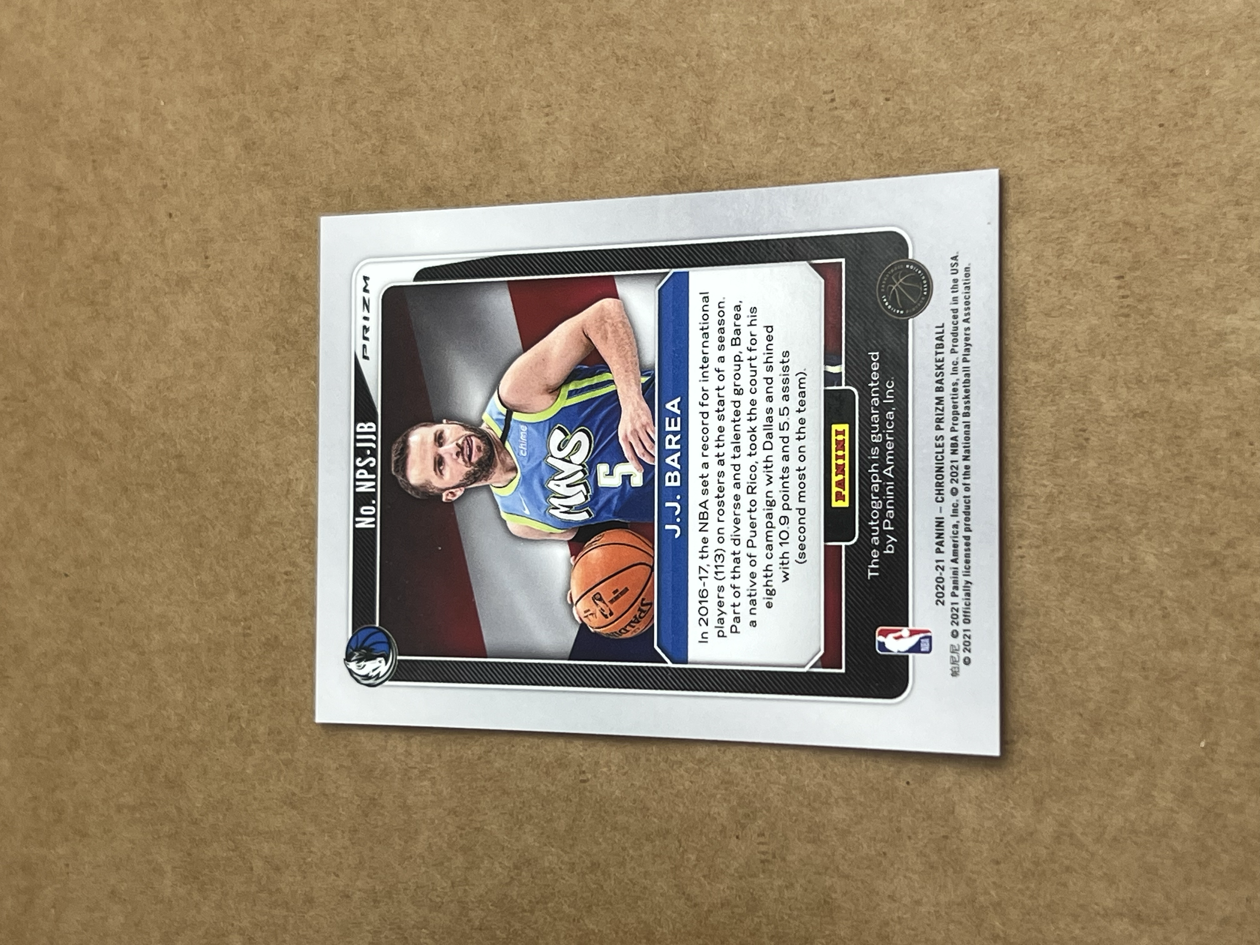 JJ Barea Panini Prizim sticker auto 2021 Back.png
