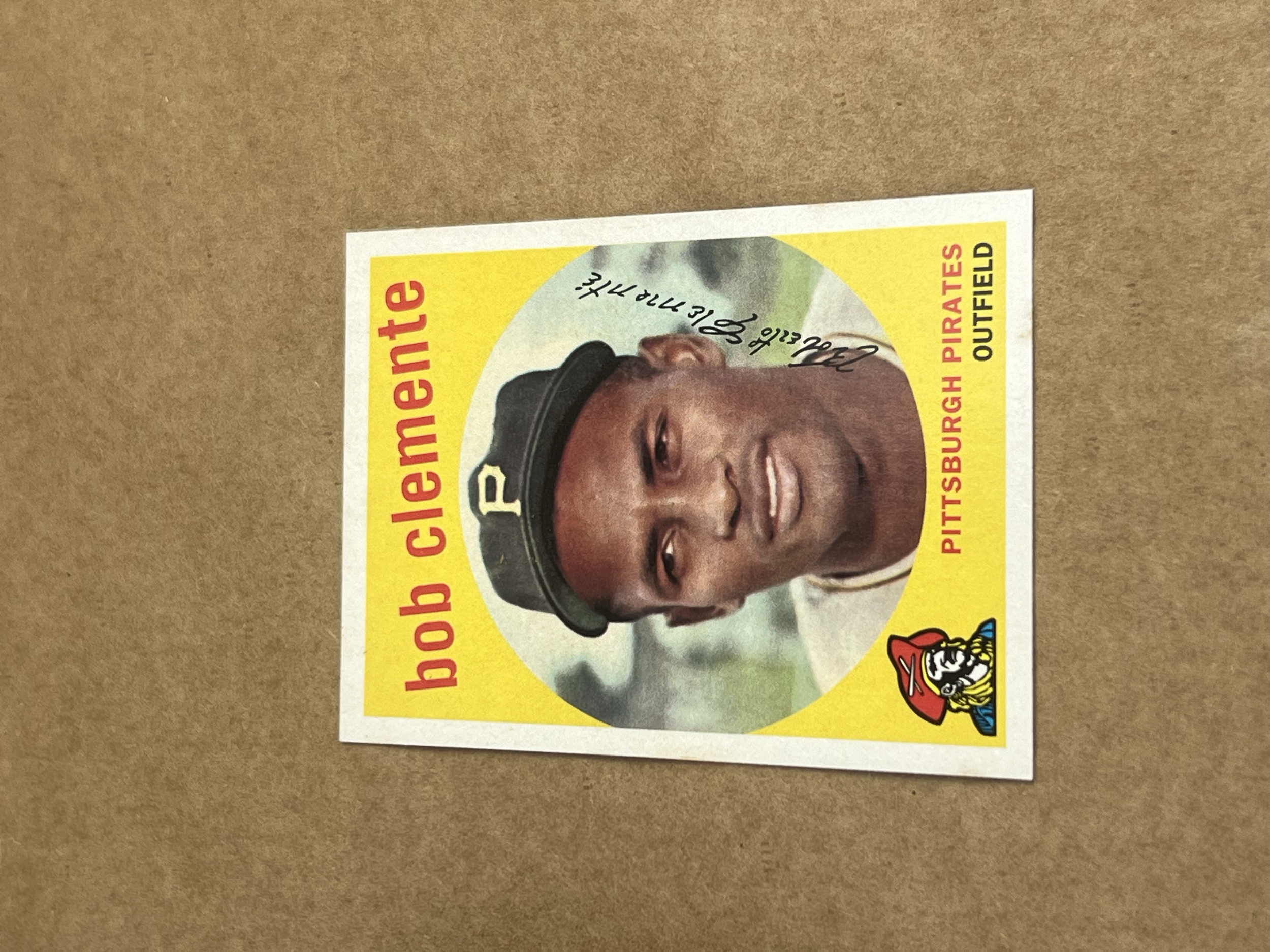 Roberto Clemente Topps Reprint 2016 Front.png