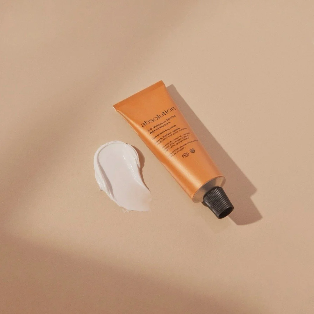 Een maskertje om je huid te verzachten, beschermen en herstellen deze winter? Dat is 𝘓𝘦 𝘔𝘢𝘴𝘲𝘶𝘦 𝘙𝘪𝘤𝘩𝘦 𝘙𝘦𝘤𝘰𝘯𝘧𝘰𝘳𝘵𝘢𝘯𝘵 van Absolution. 

Dit masker is geschikt voor alle huidtypes, maar uitermate geschikt voor de drogere - ouder w
