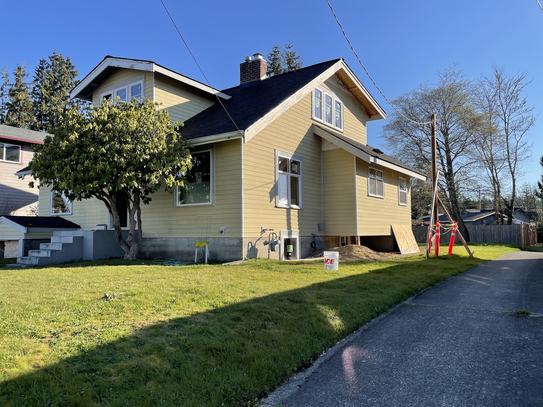 DURING | Exterior