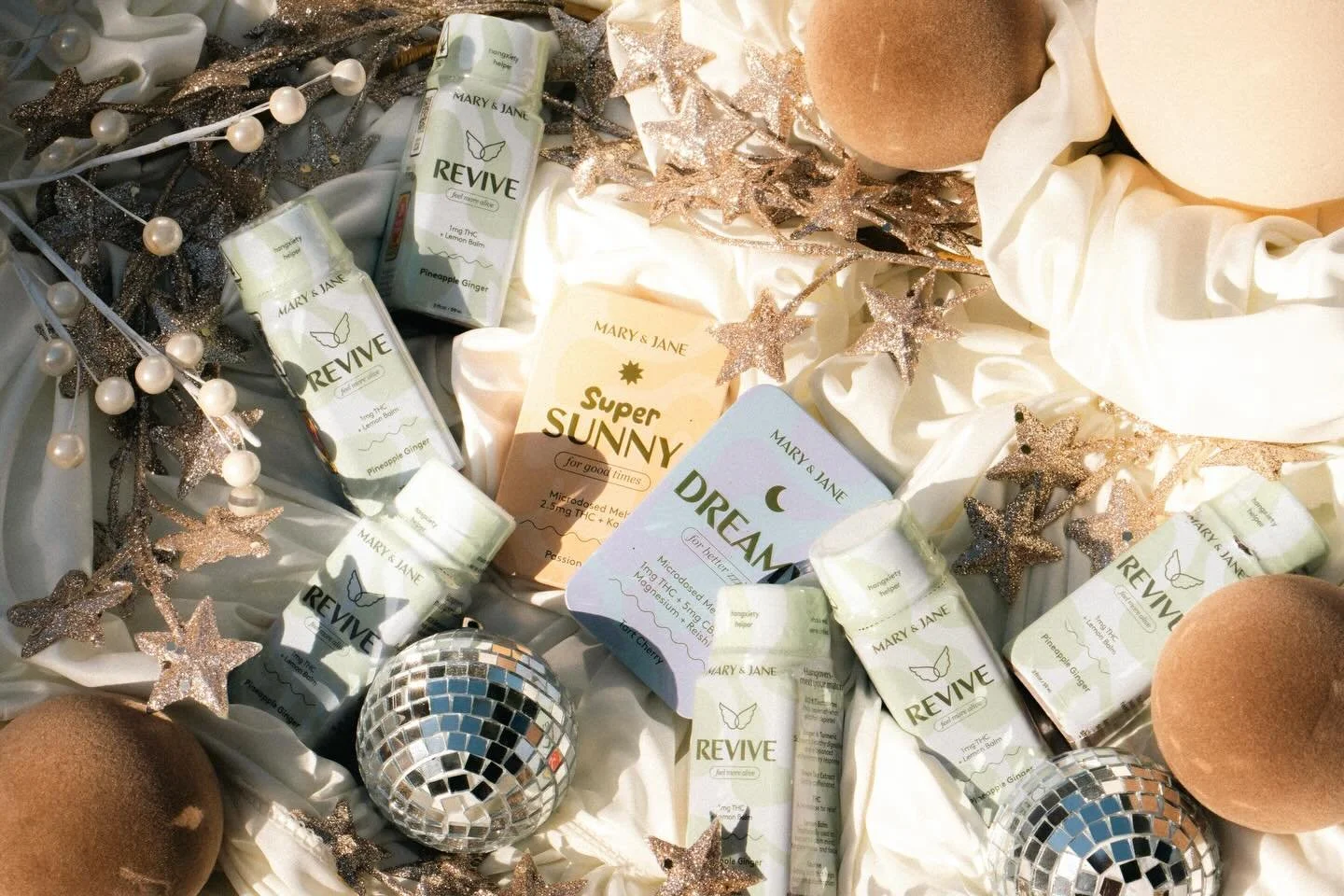 Canna-curious? @discovermaryandjane makes the best edibles with small doses to dip your toes in without overdoing it.