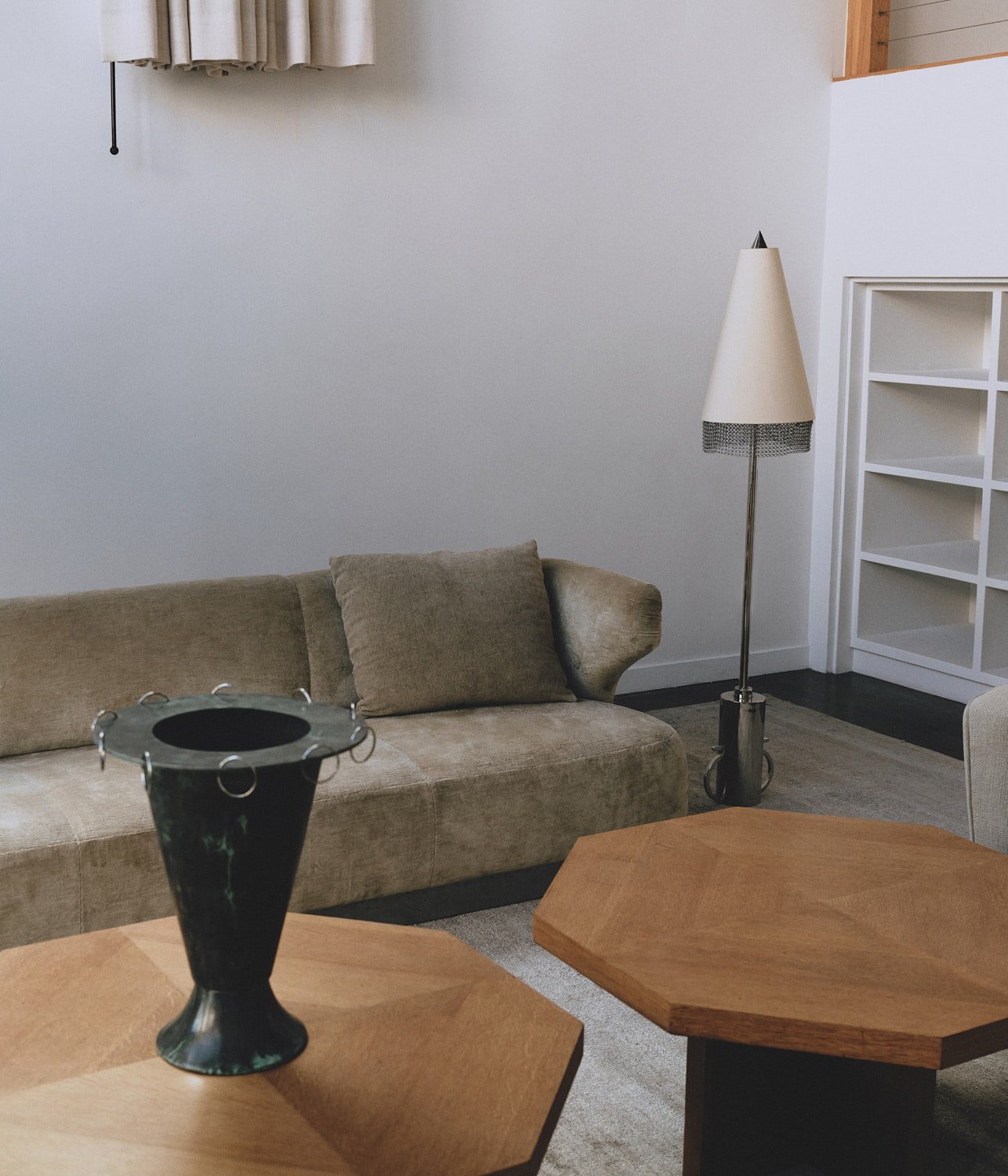 20260218_DBaum_SeventhHouse_GEORGIA_SOMARY_LIVING ROOM ALTS_0290.jpg