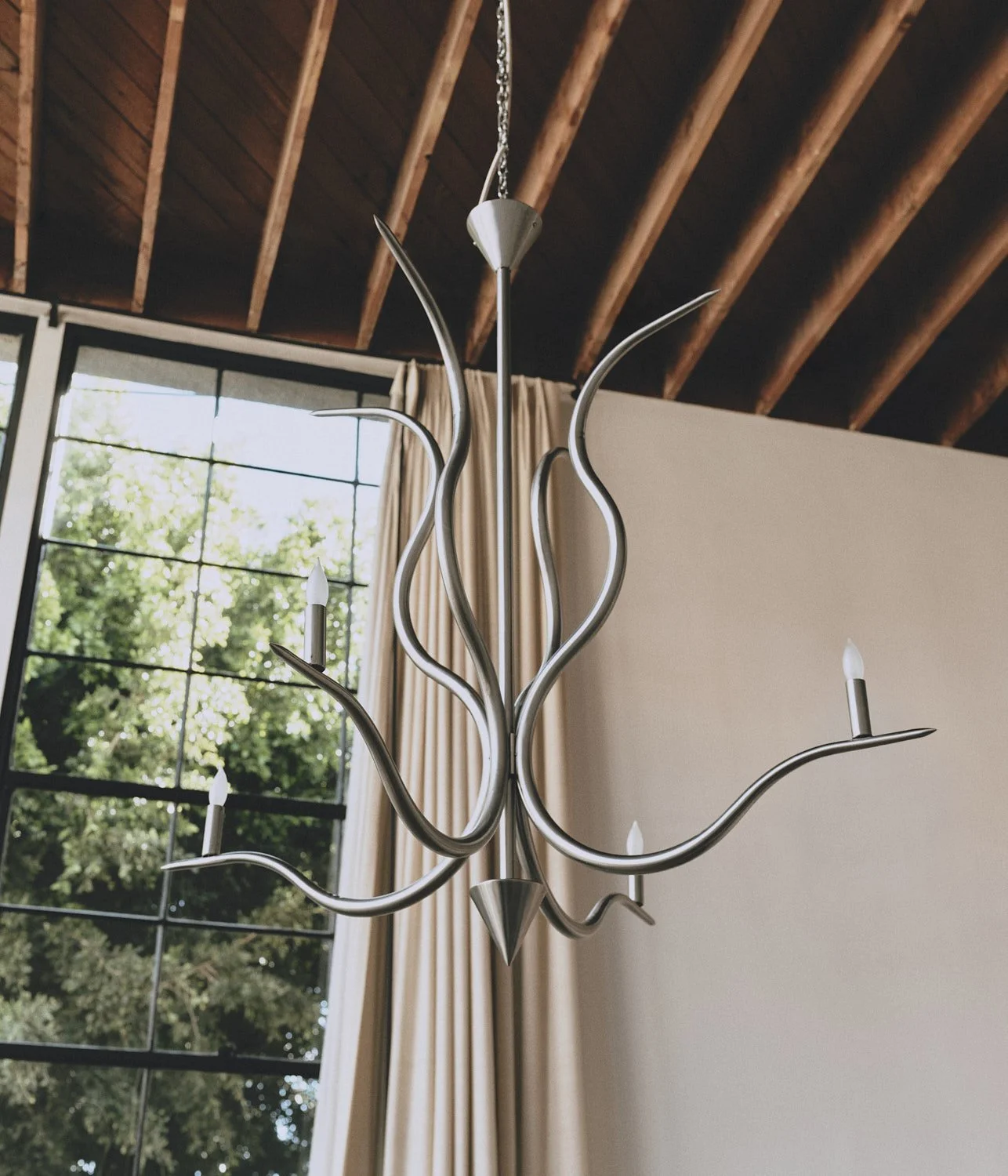 20260218_DBaum_SeventhHouse_GEORGIA_SOMARY_CHANDELIER 001 BRUSHED_2026_0036.jpg