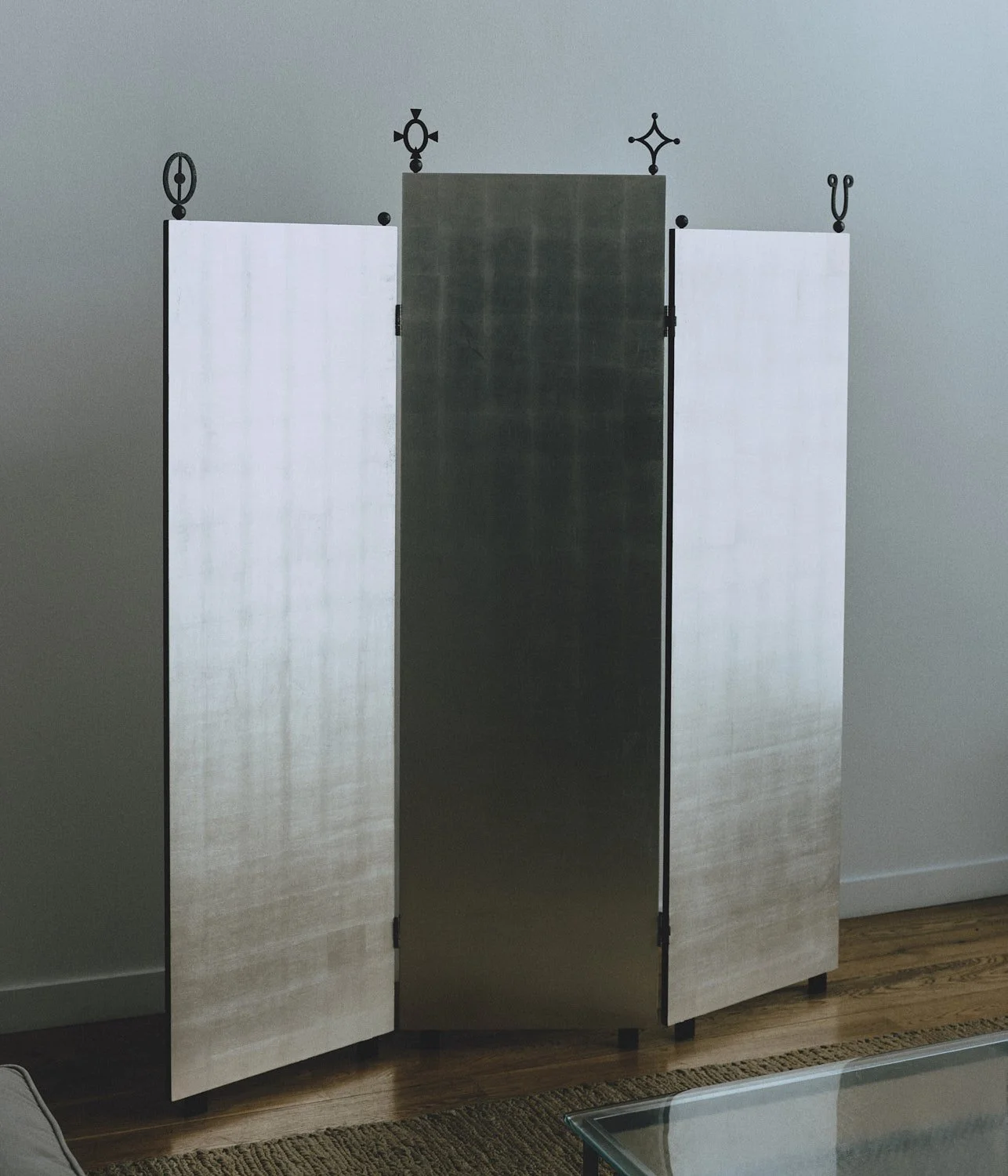 20260218_DBaum_SeventhHouse_GEORGIA_SOMARY_FOLDING SCREEN 001 SILVER LEAF_2026_0238.jpg