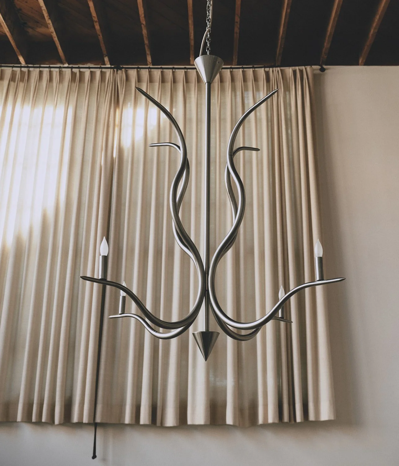 20260218_DBaum_SeventhHouse_GEORGIA_SOMARY_CHANDELIER 001 BRUSHED_2026_0046.jpg