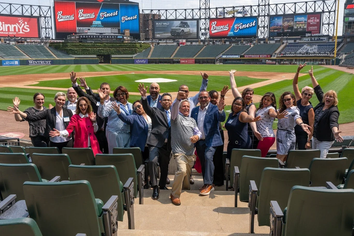 SCFHSoxSummit-Sox Field Cheer.jpg