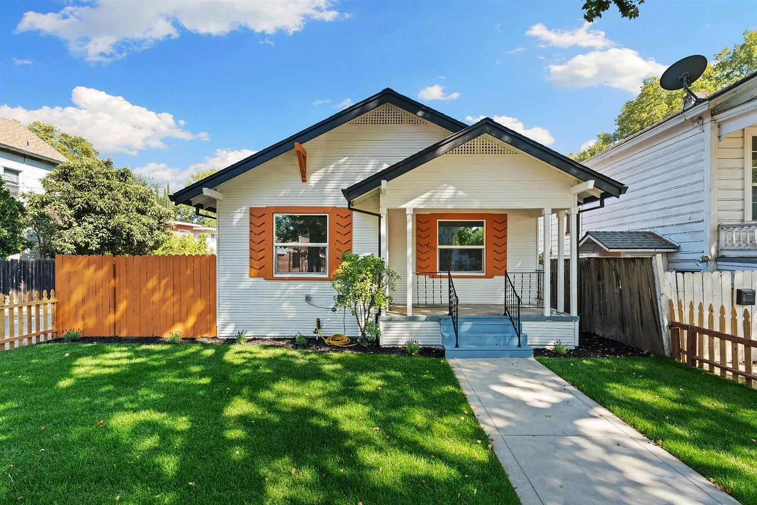 Downtown Sacramento Bungalow