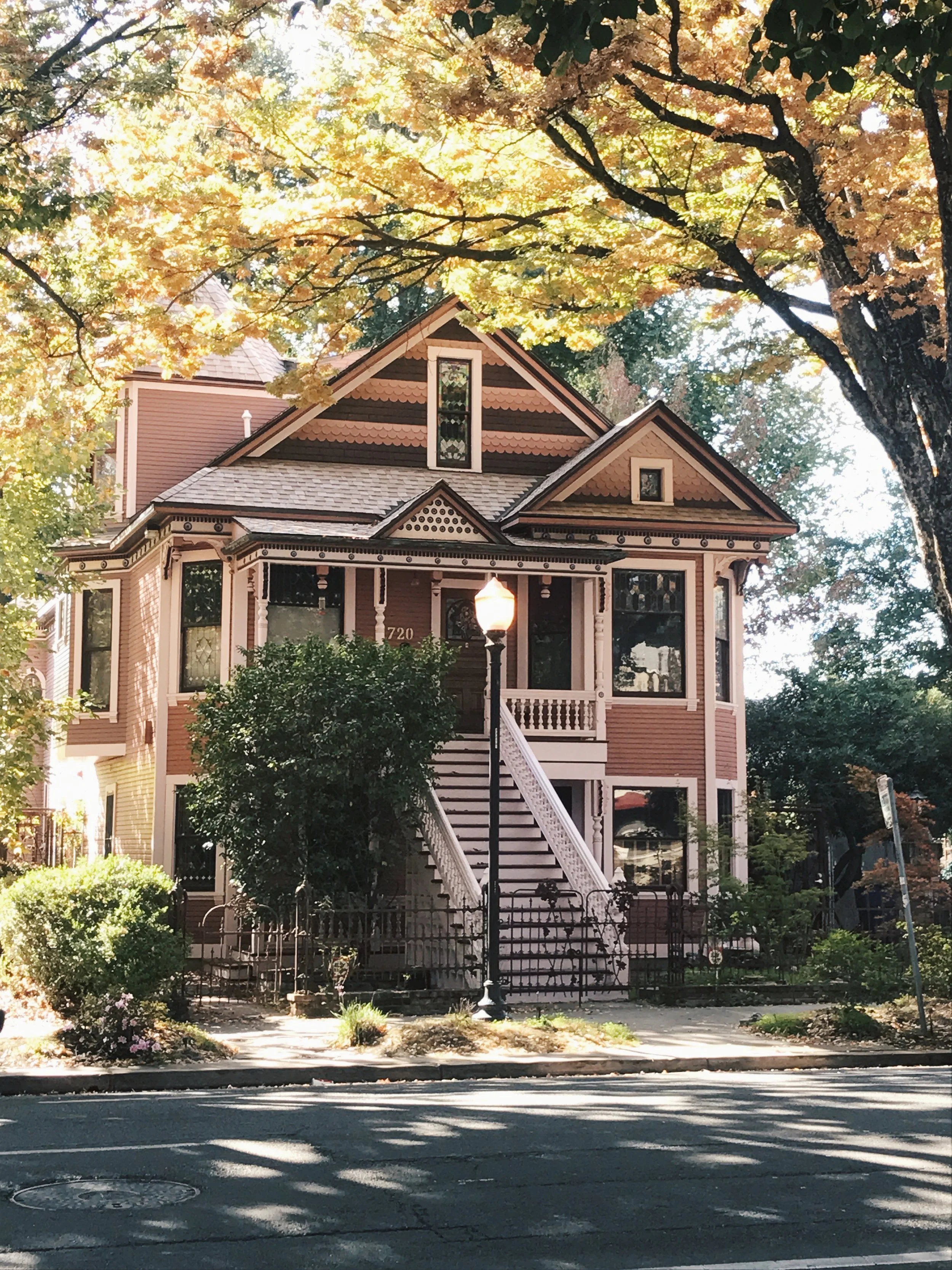 Victorian home in midtown Sacramento
