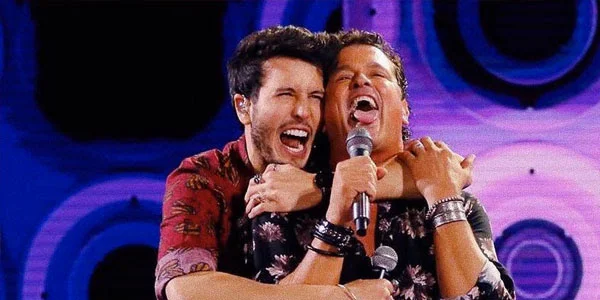 Sebastián Yatra hizo vibrar el escenario del Festival Viña del Mar con “Robarte un beso” al lado de Carlos Vives