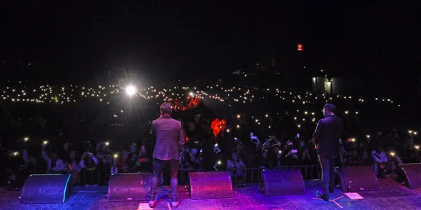 Río Roma emocionó a su público de Oaxaca y Michoacán con su romanticismo