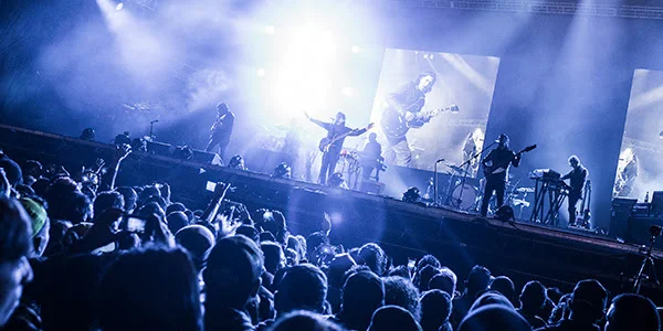 Zoé debuta en el #1 Chart Latino Alternativo de iTunes con su single "Temor y temblor" y conquista el festival Estereo Picnic en Colombia