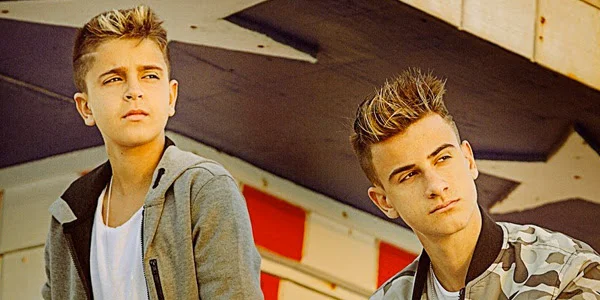 El sensacional dueto Adexe & Nau vuelve esta semana a México para cantar en recintos abarrotados