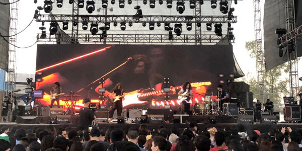 Rumbo a su show en el Lunario, el 12 de mayo, Costera sigue viajando con su música por toda la República Mexicana