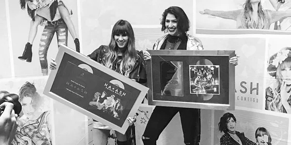 Ha*Ash conquistó Perú y Colombia con su #Gira100AñosContigo y recibe Doble Disco de Platino por 1F y Doble Single de Platino por "100 años"