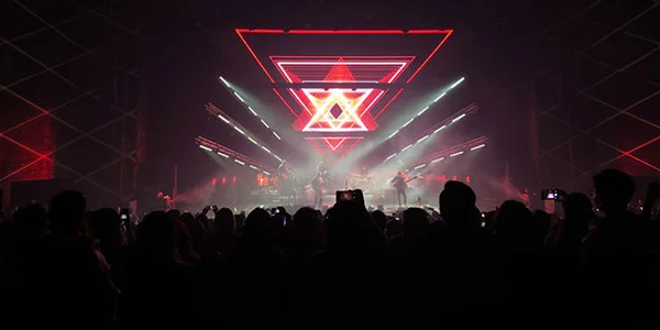 Antes de llevar su espectacular Aztlán a España y Londres, Zoé culminará la primera parte de su gira en México; en octubre tocará en el Tecate Coordenada