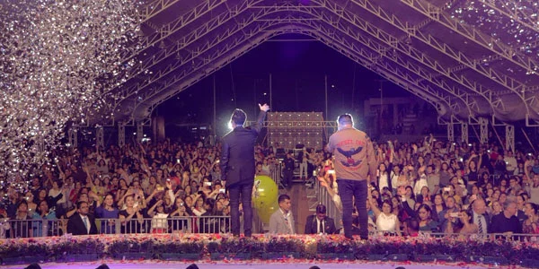 Río Roma dio un concierto lleno de romanticismo en Aguascalientes