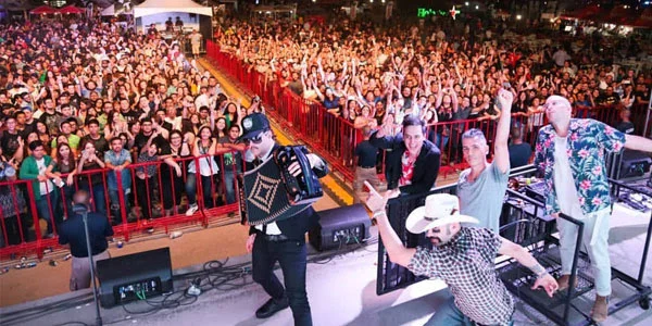 Kinky llevó sus beats a Ciudad Juárez este fin de semana con un gran concierto