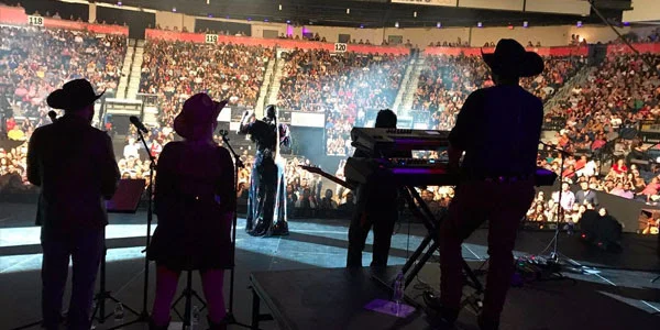 Con localidades agotadas, Yuridia continúa su #DesiertoTour por Estados Unidos